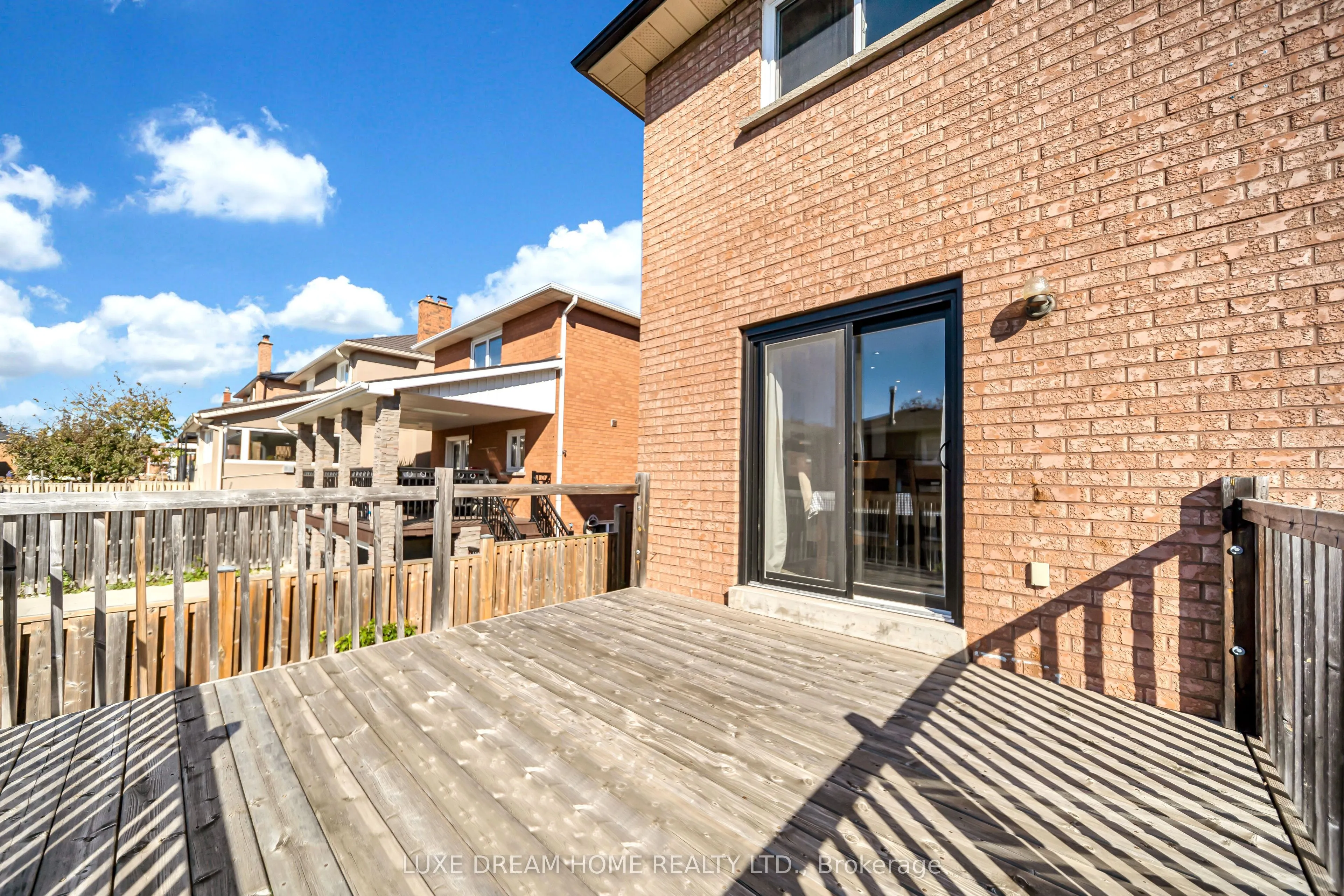 78 Governor Crescent
