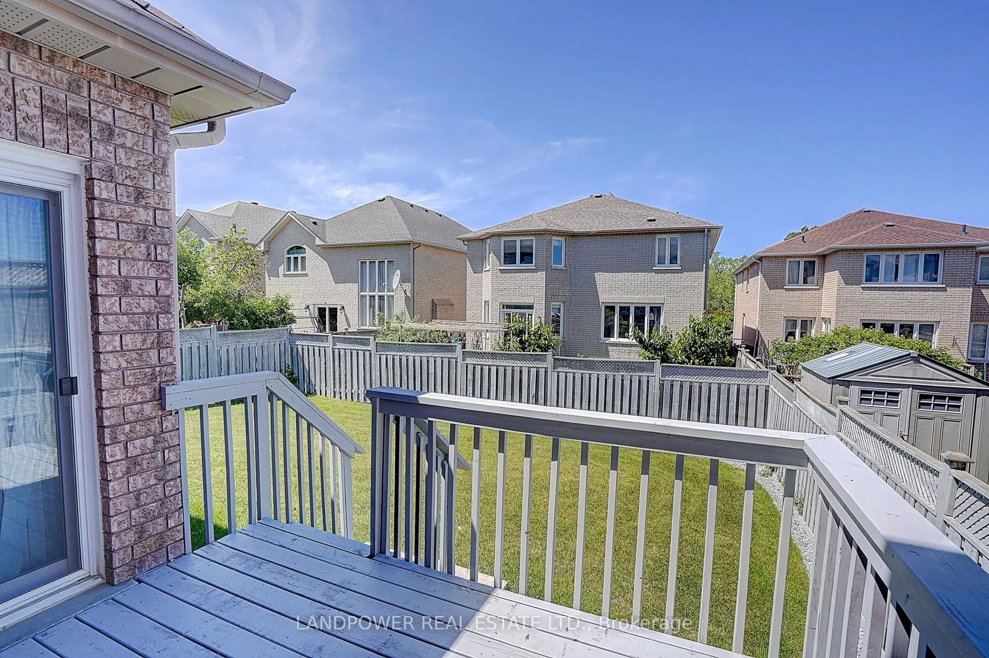 60 Valleyford Avenue