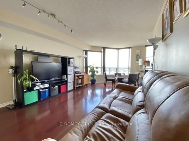 9015 Leslie Street #710
