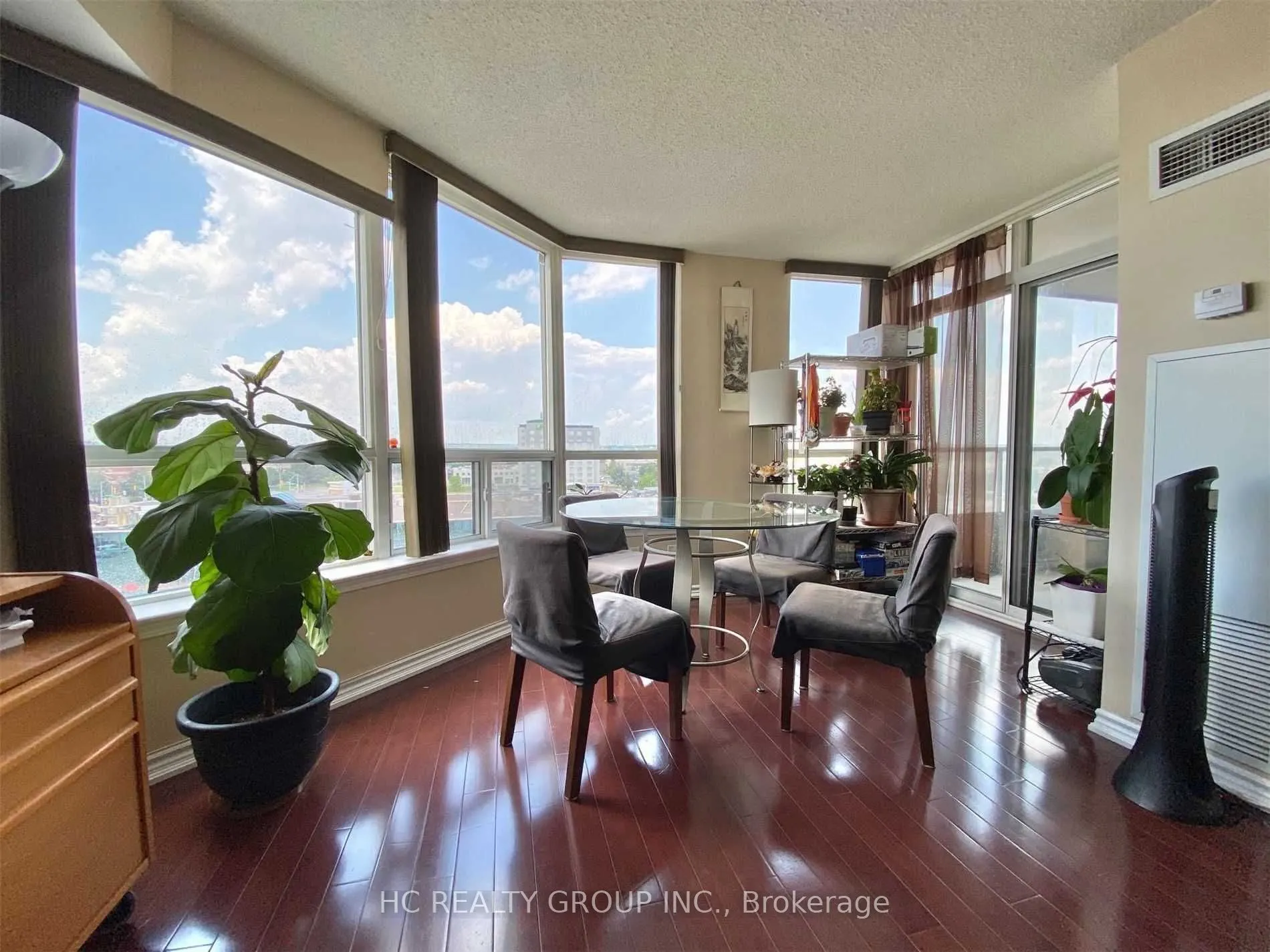 9015 Leslie Street #710