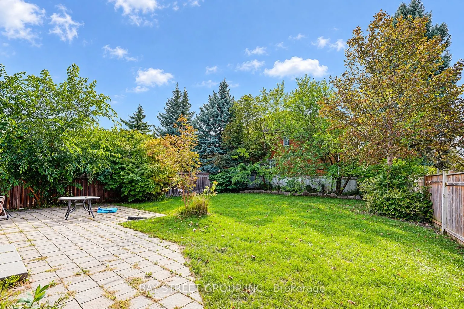 411 Weldrick Road E