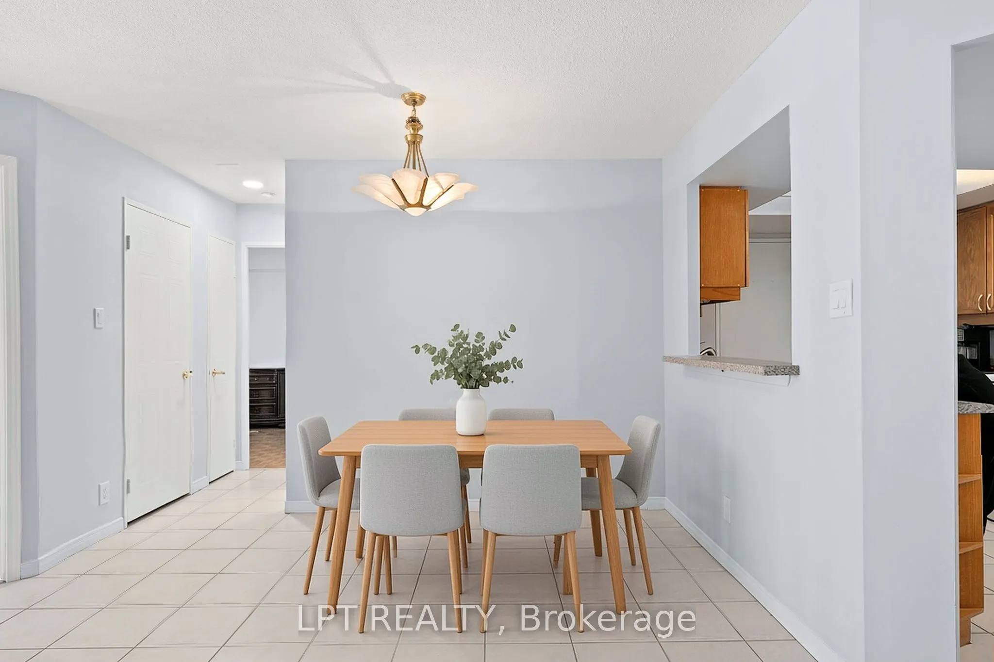 32 Clarissa Drive #521