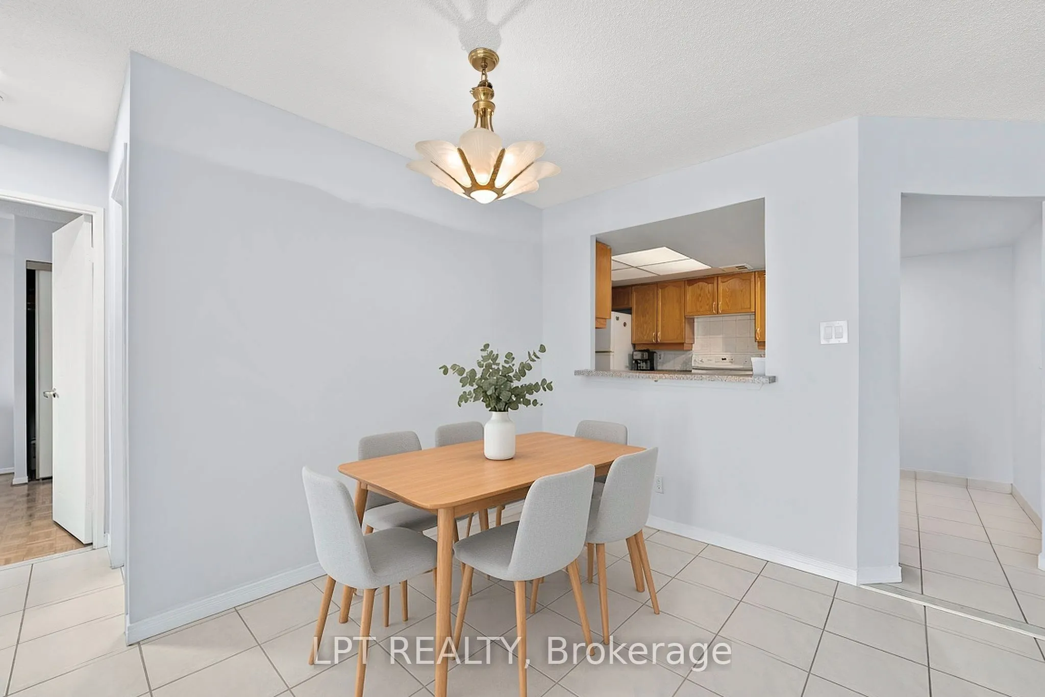 32 Clarissa Drive #521