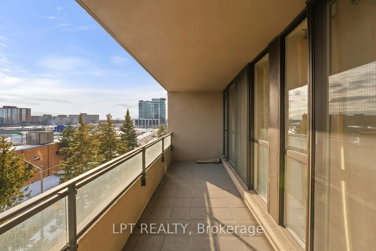 32 Clarissa Drive #521