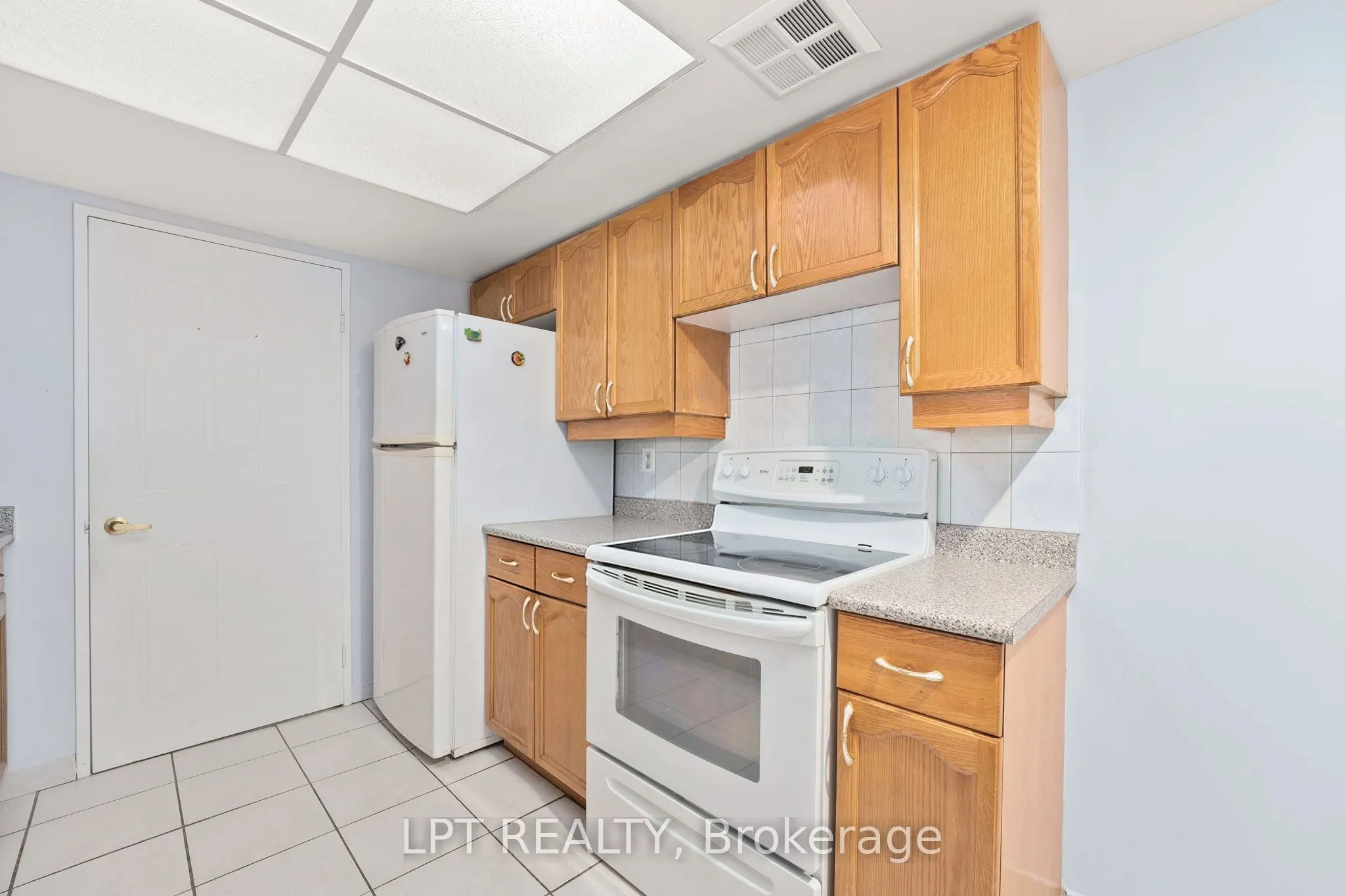 32 Clarissa Drive #521