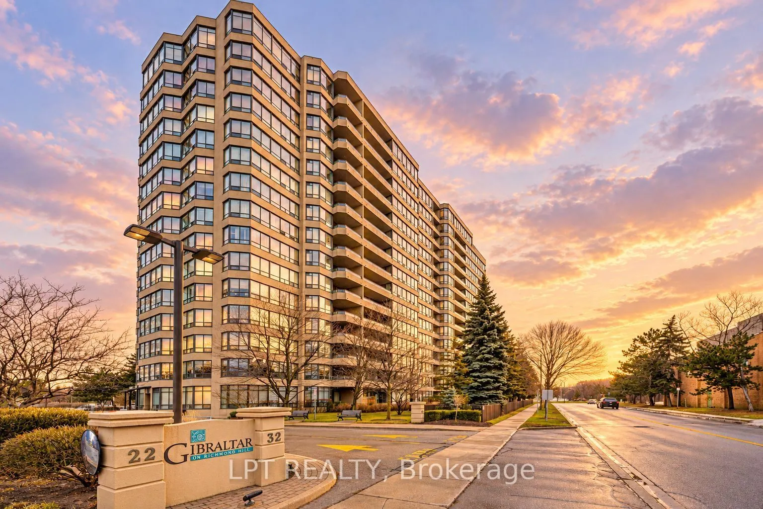32 Clarissa Drive #521
