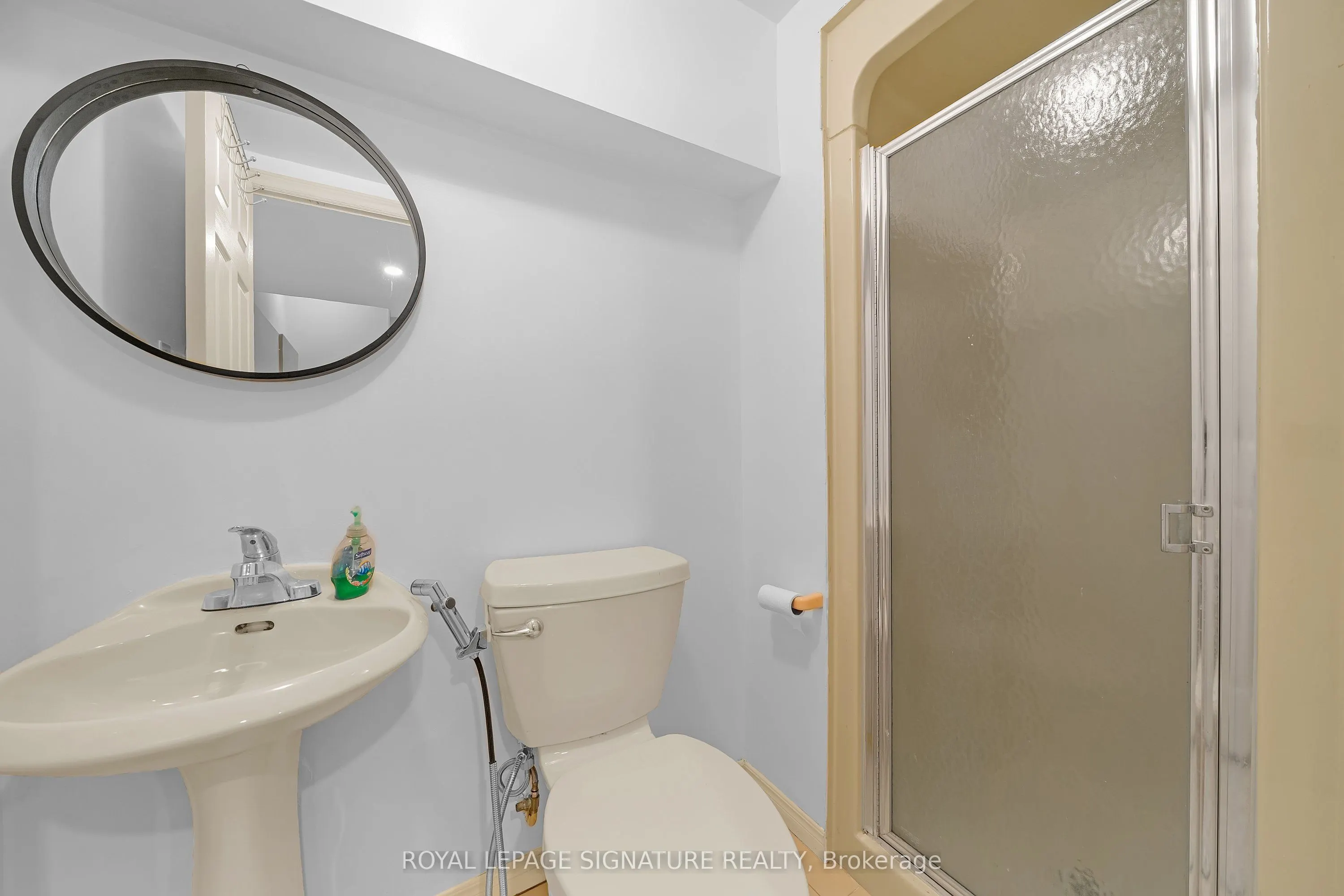 107 Roxborough Lane