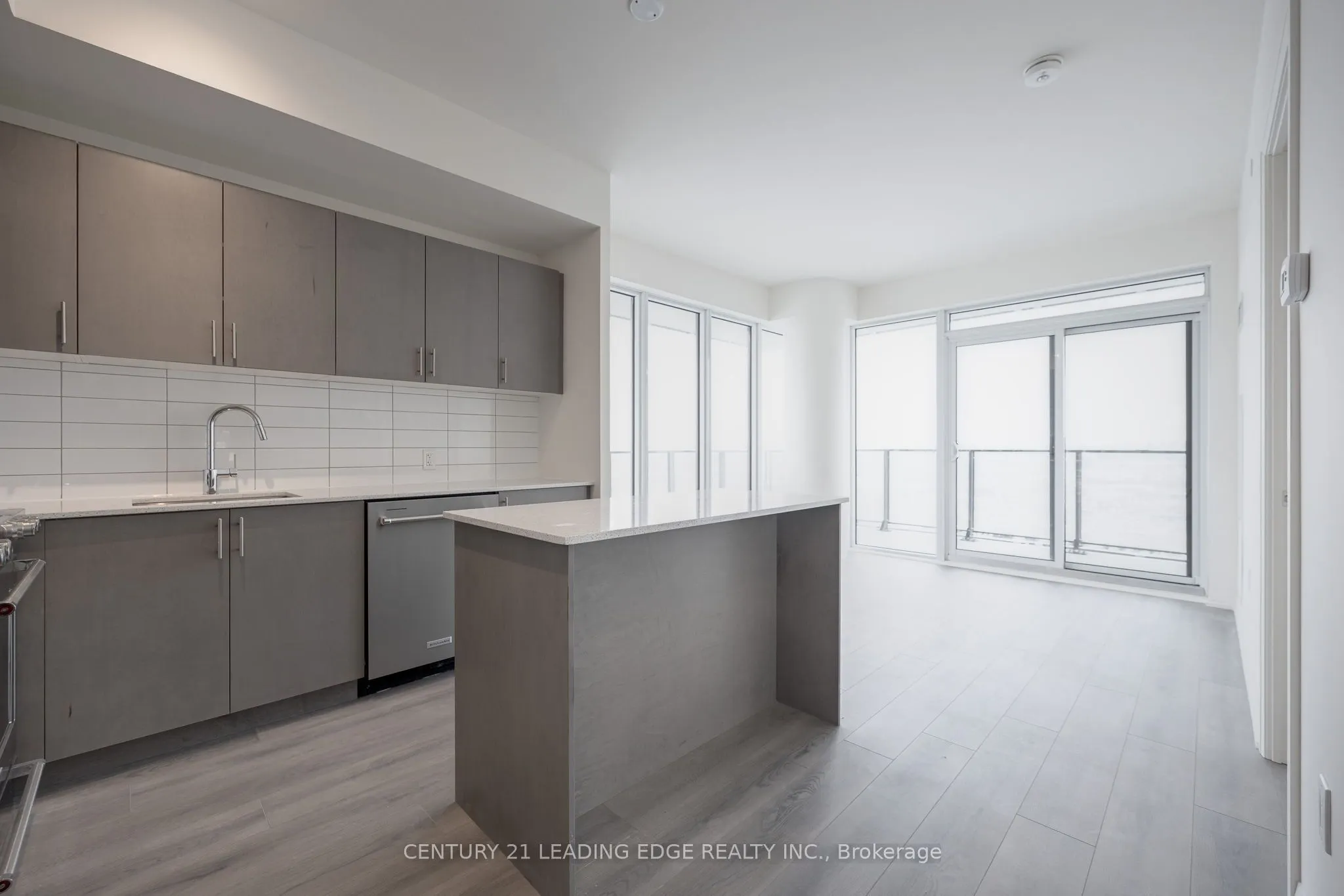 9000 JANE Street #1521