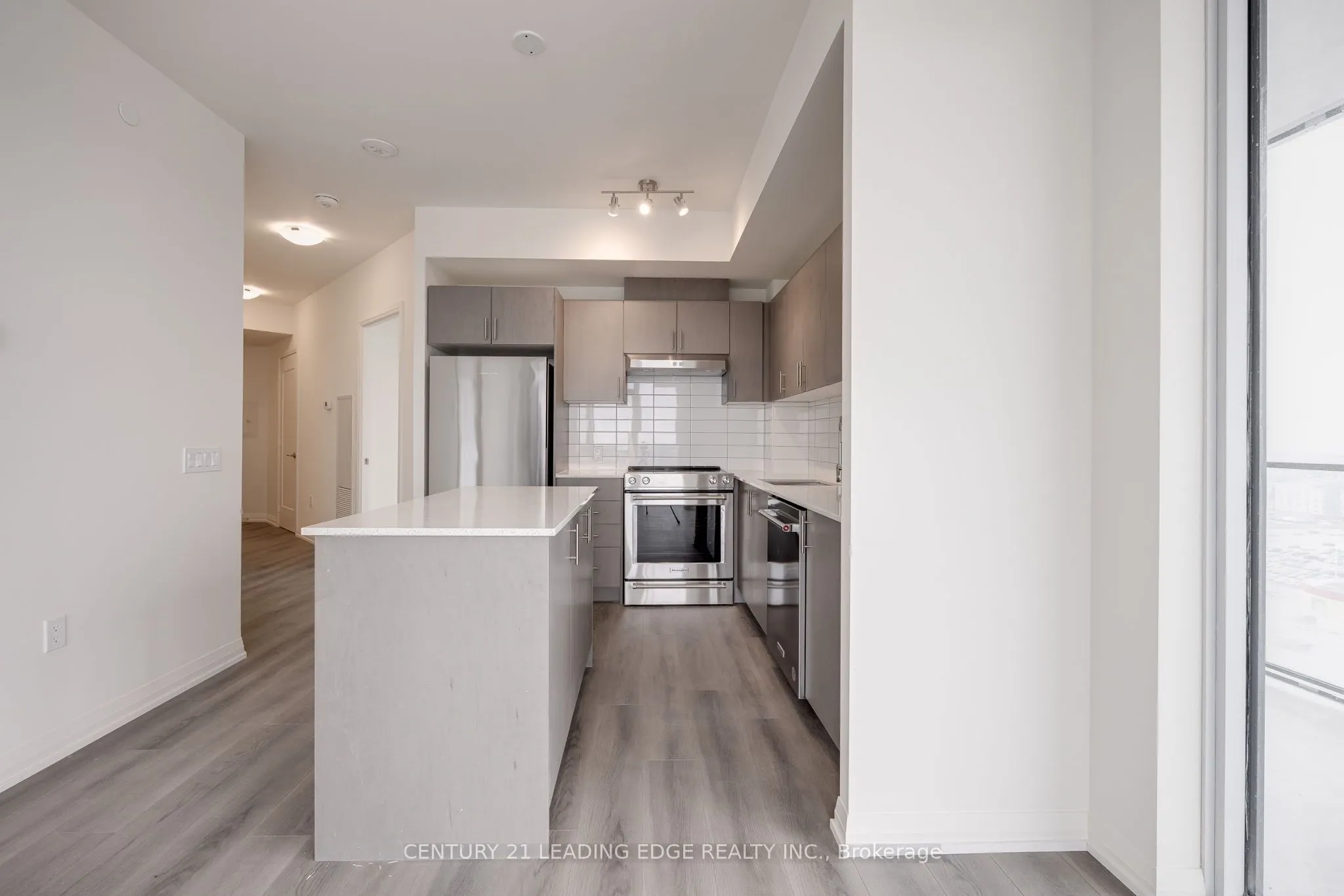 9000 JANE Street #1521