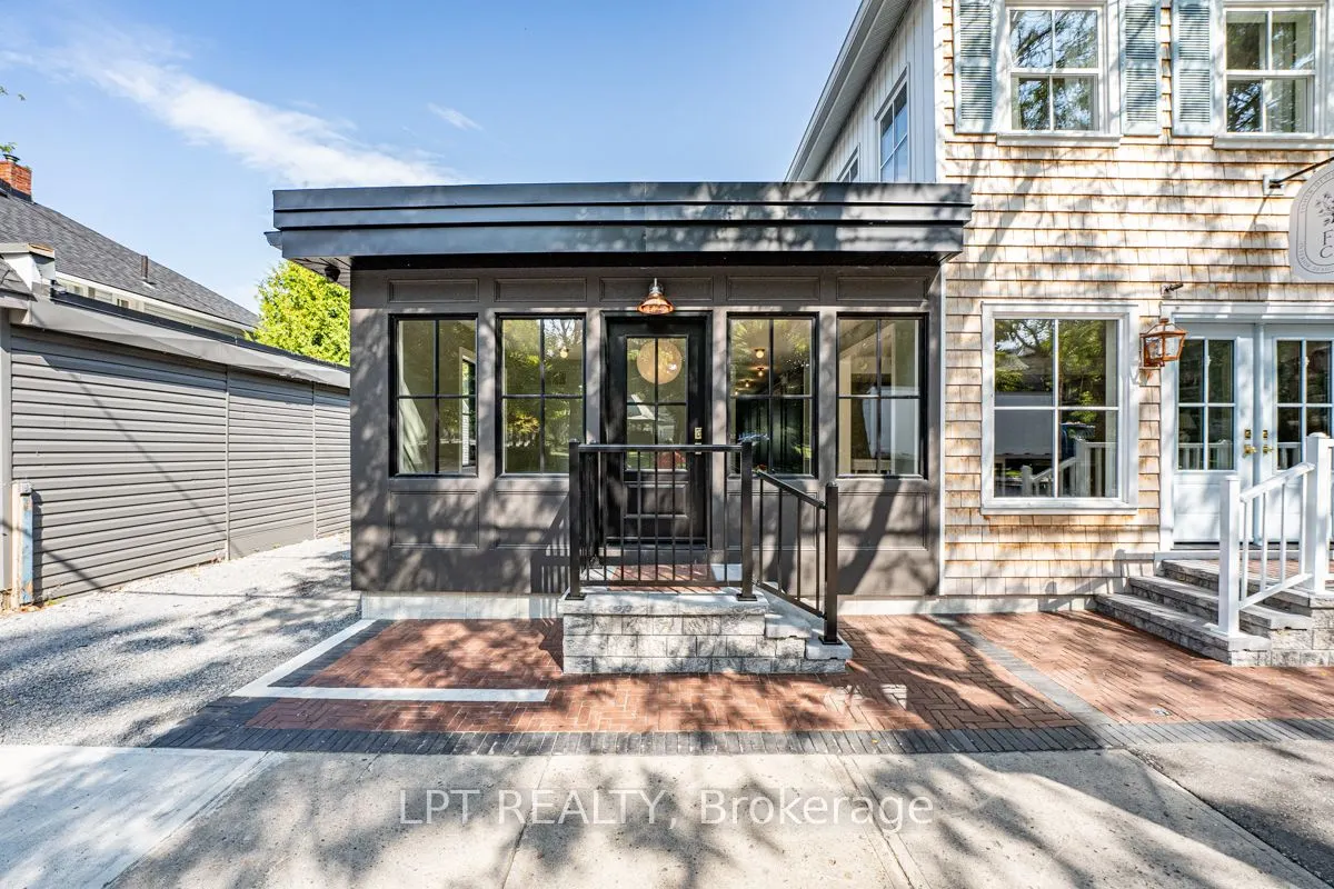 944 Lake Drive E