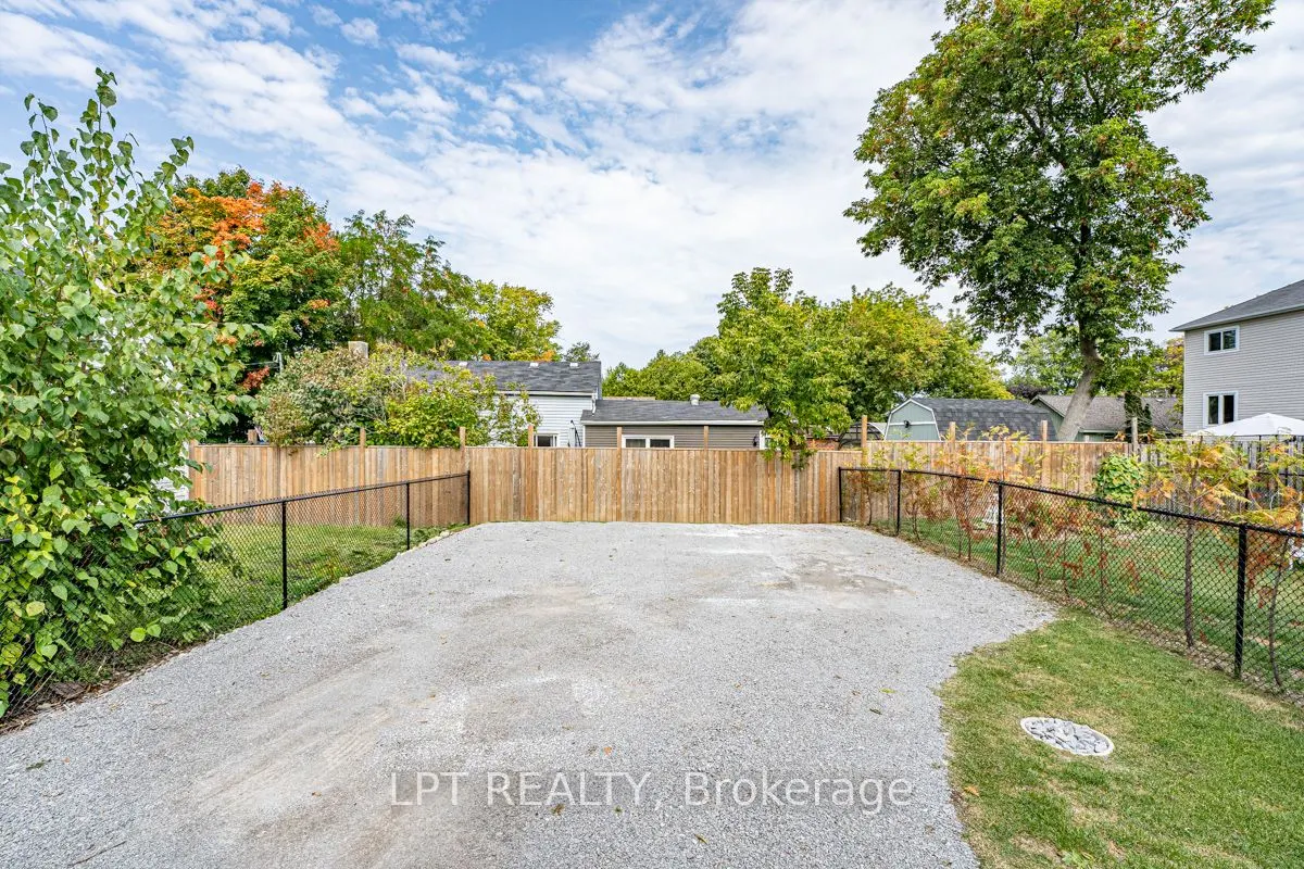 944 Lake Drive E