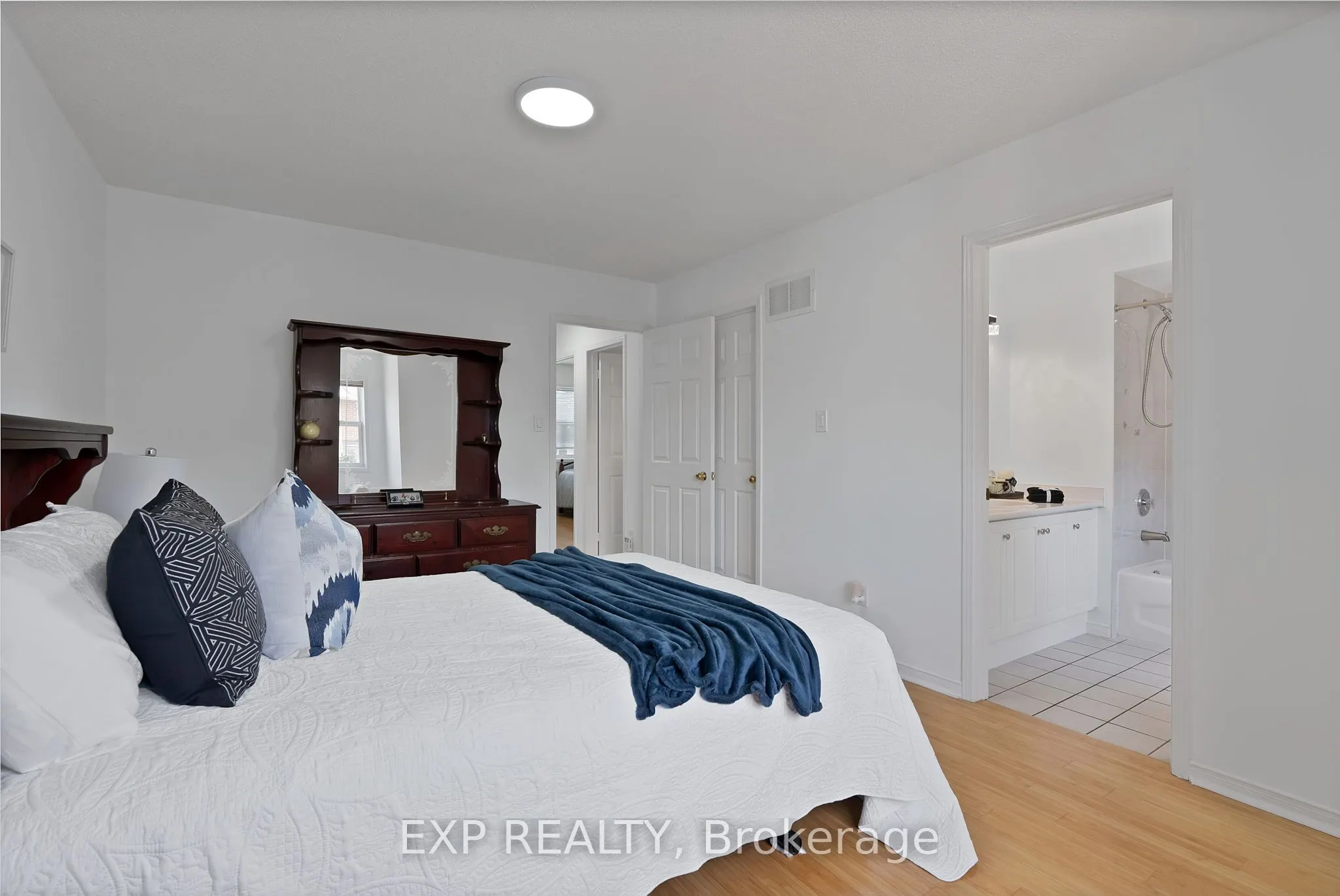 11 Maple Park Way #06