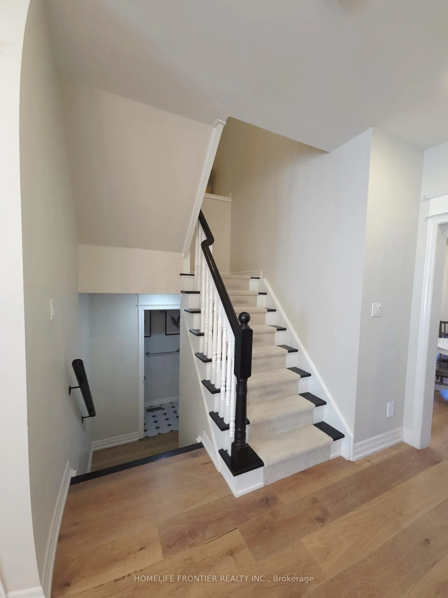613 Society Crescent