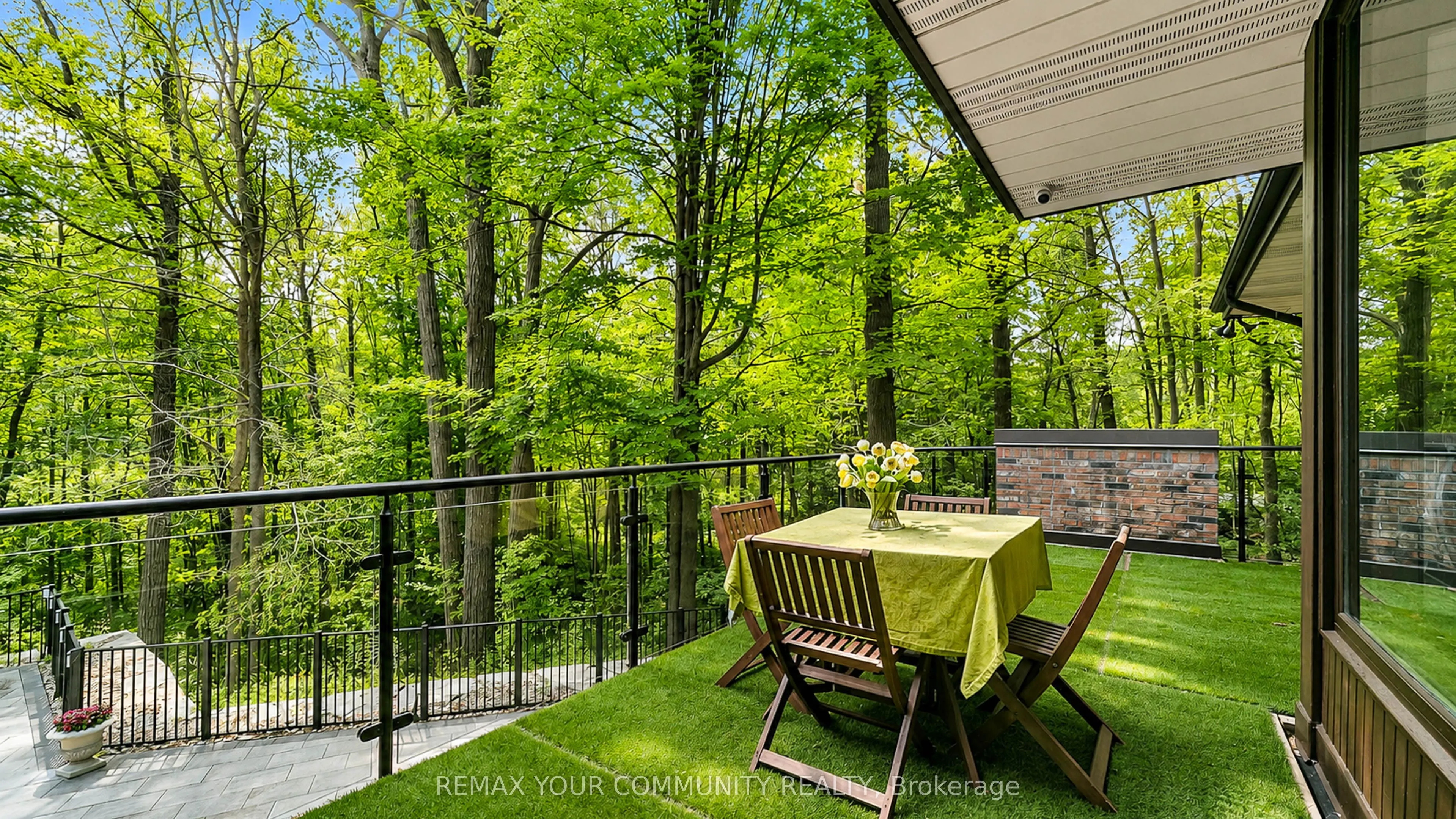 76 Trailwood Crescent