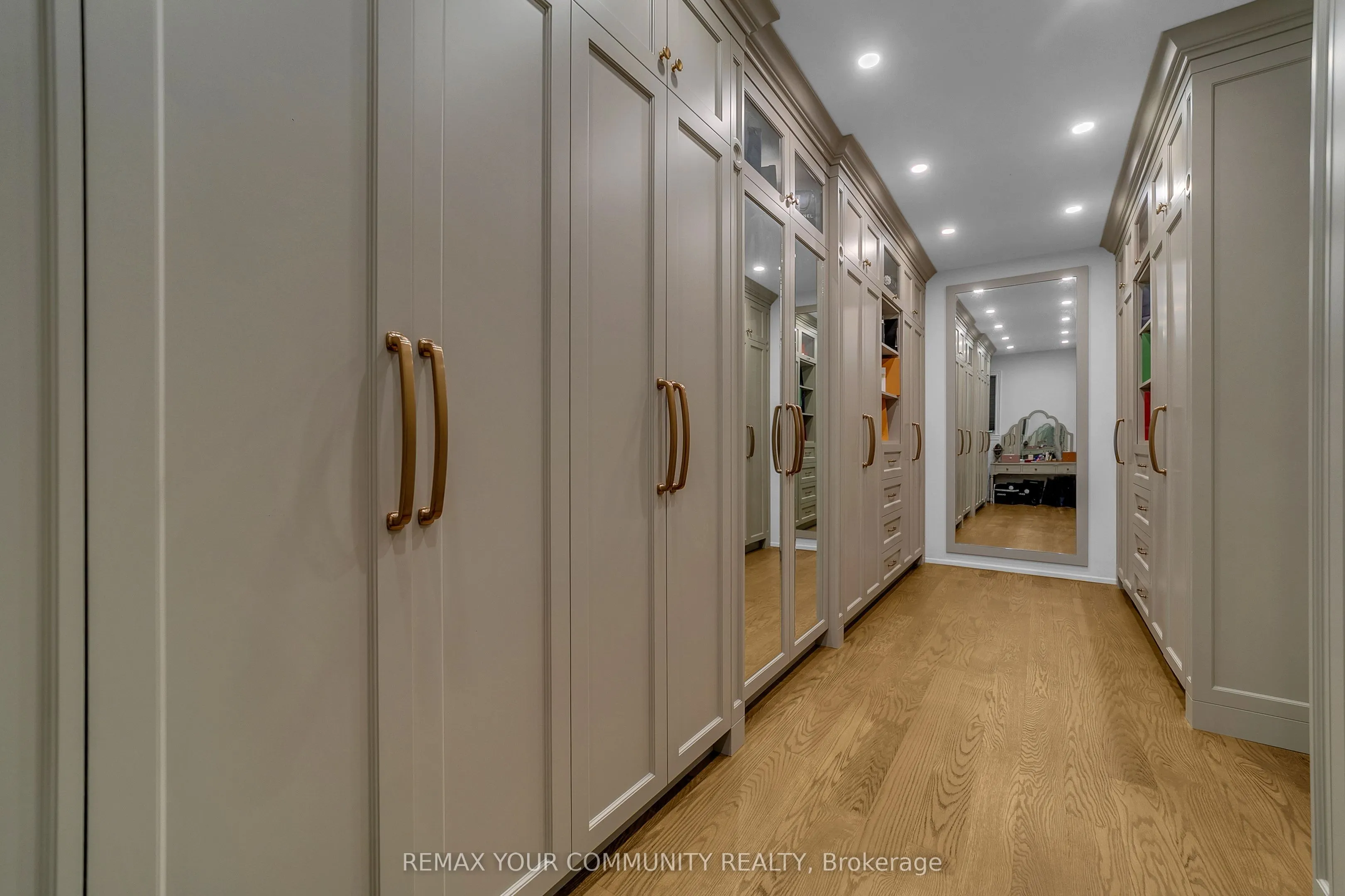 76 Trailwood Crescent