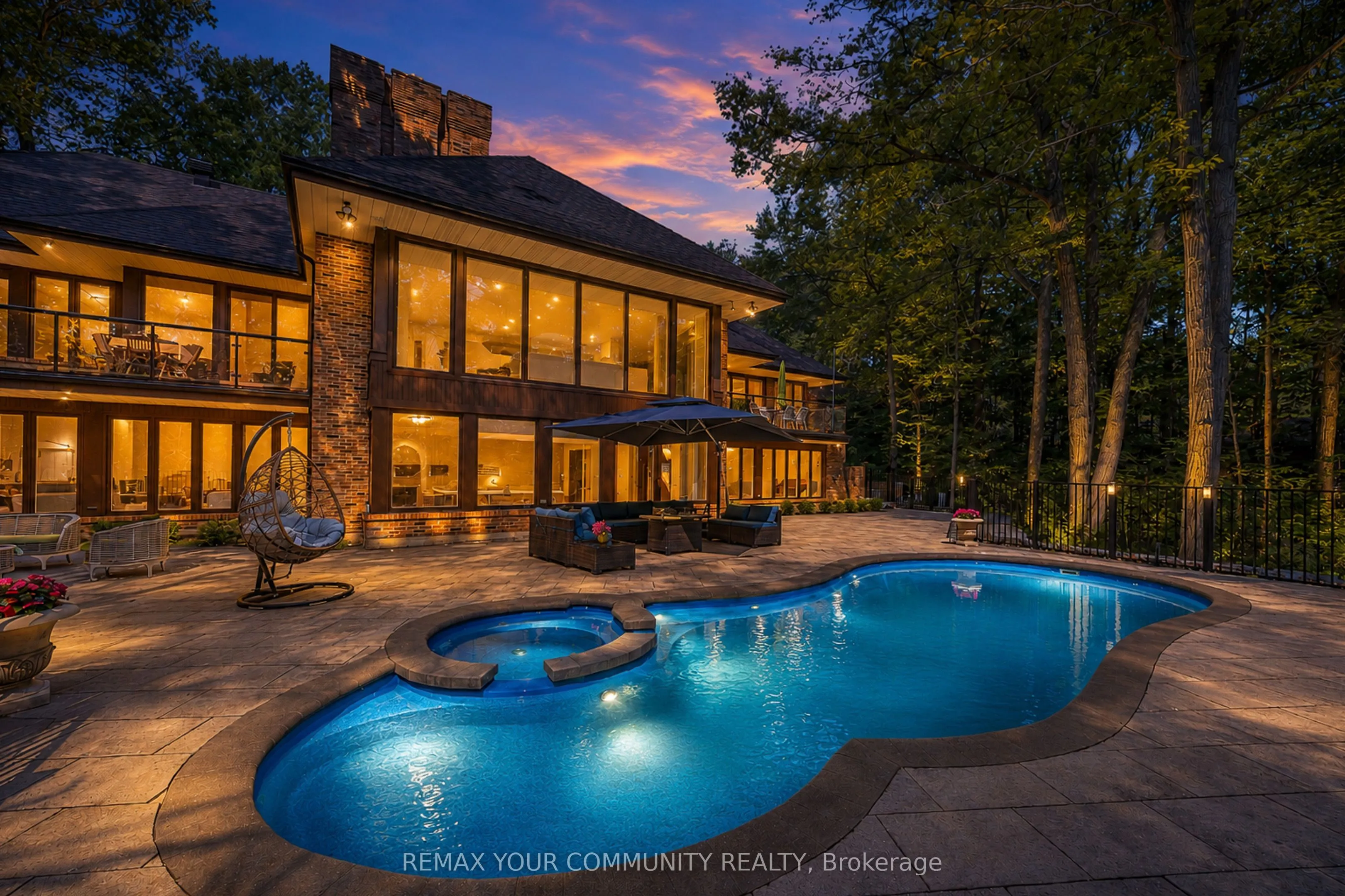 76 Trailwood Crescent