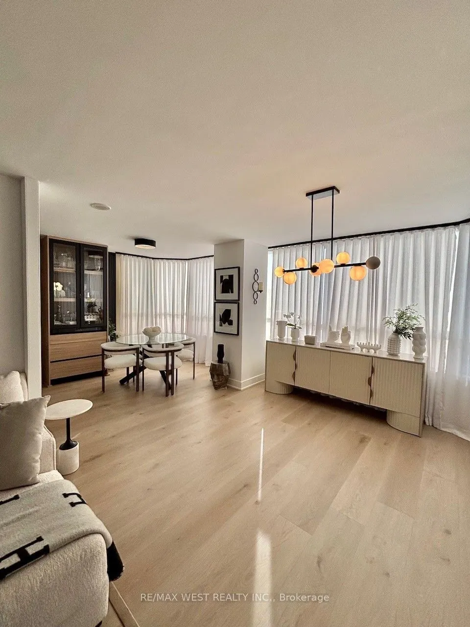 7 Townsgate Drive #1408