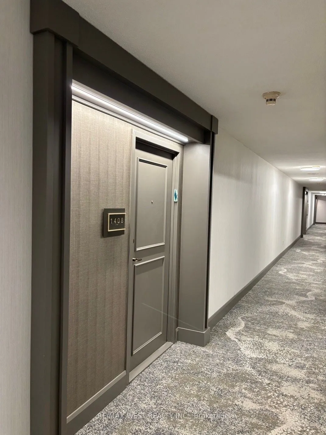 7 Townsgate Drive #1408