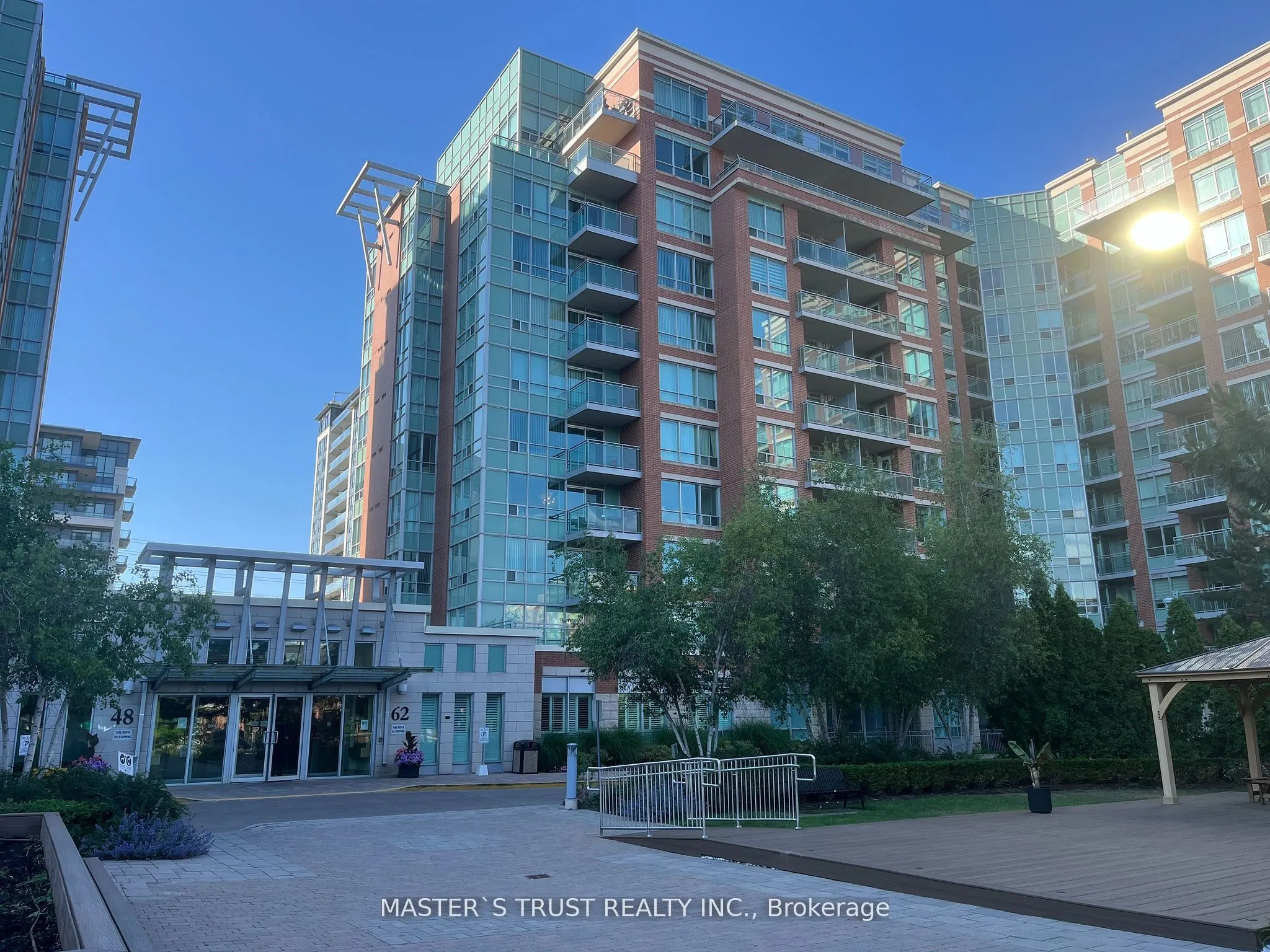 62 Suncrest Boulevard #522