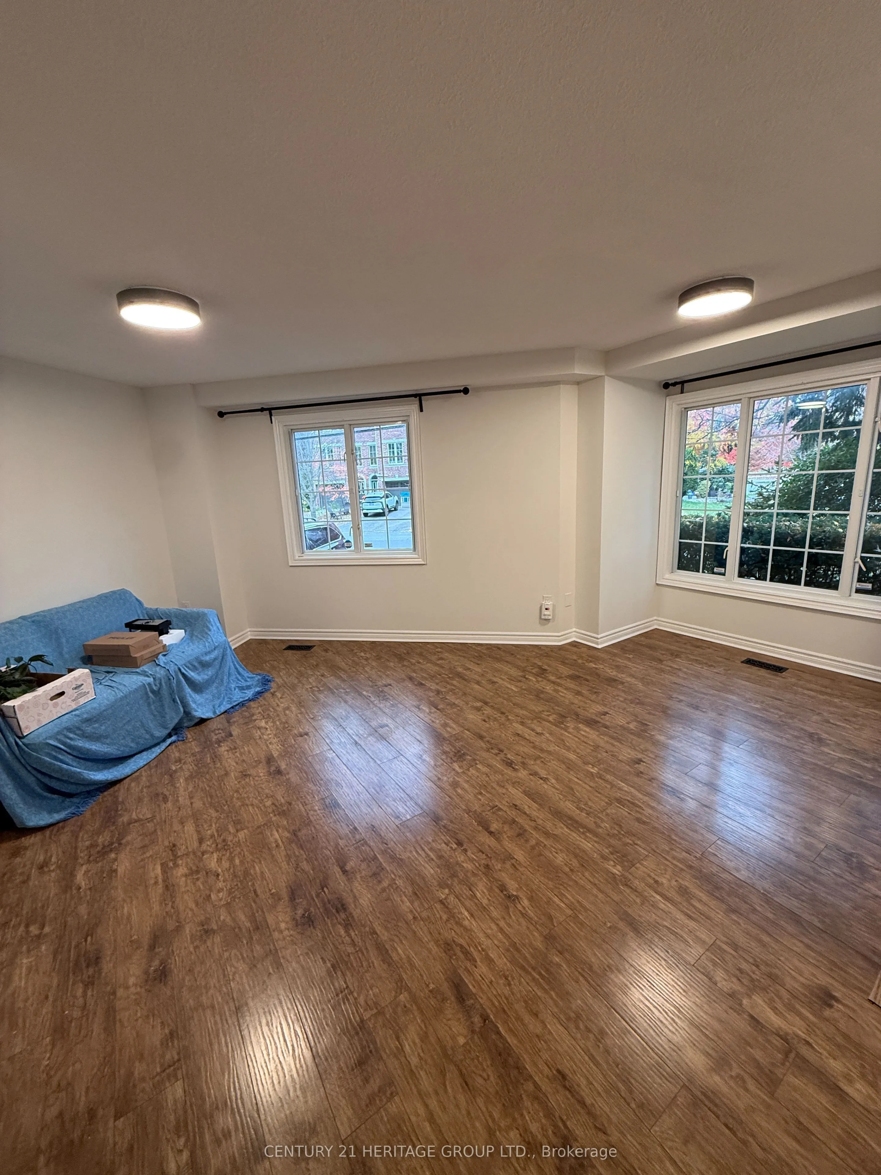 137 Hall Street #5