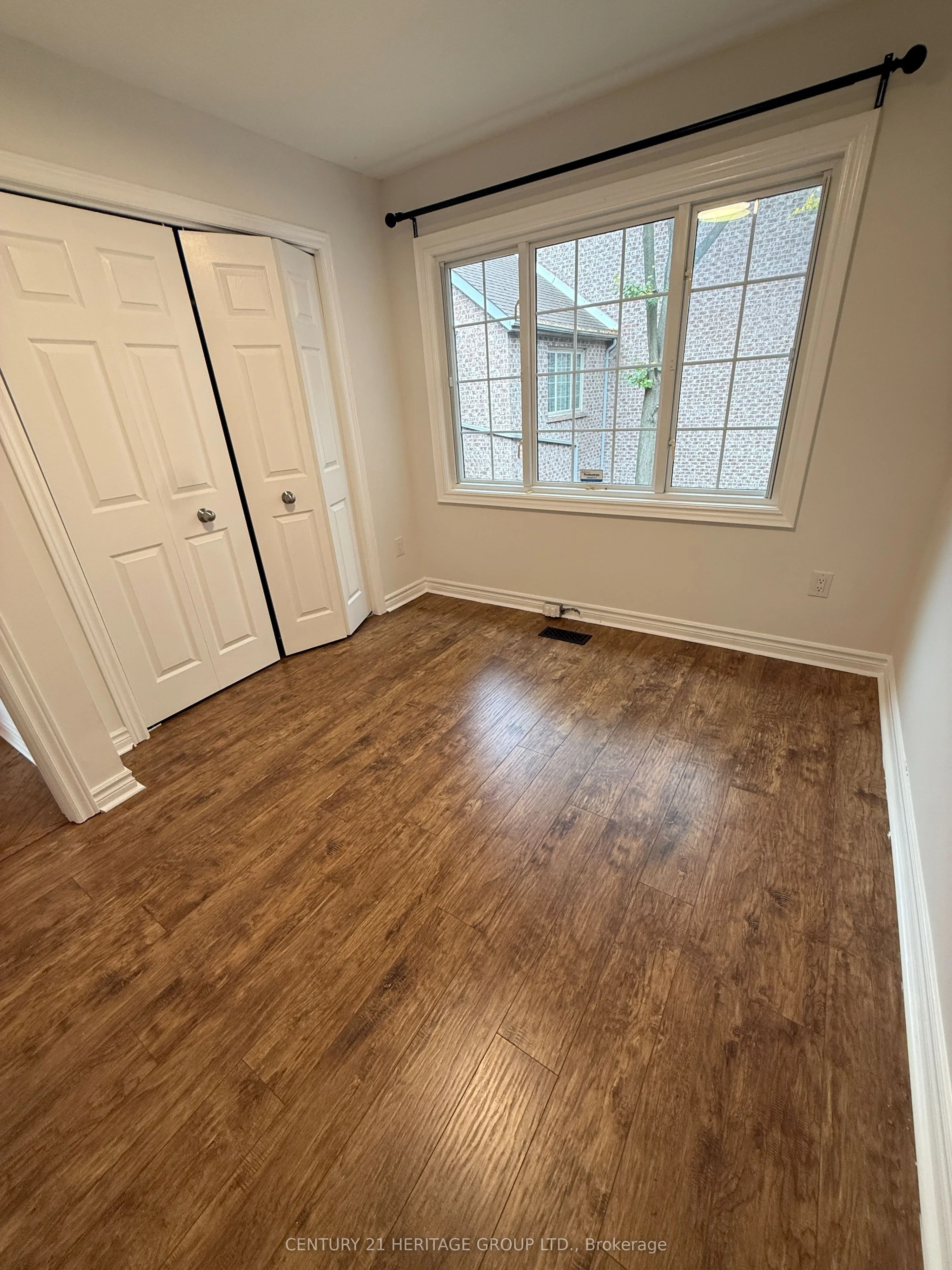 137 Hall Street #5