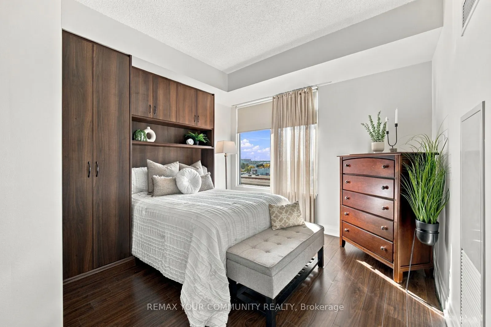24 Woodstream Boulevard #702