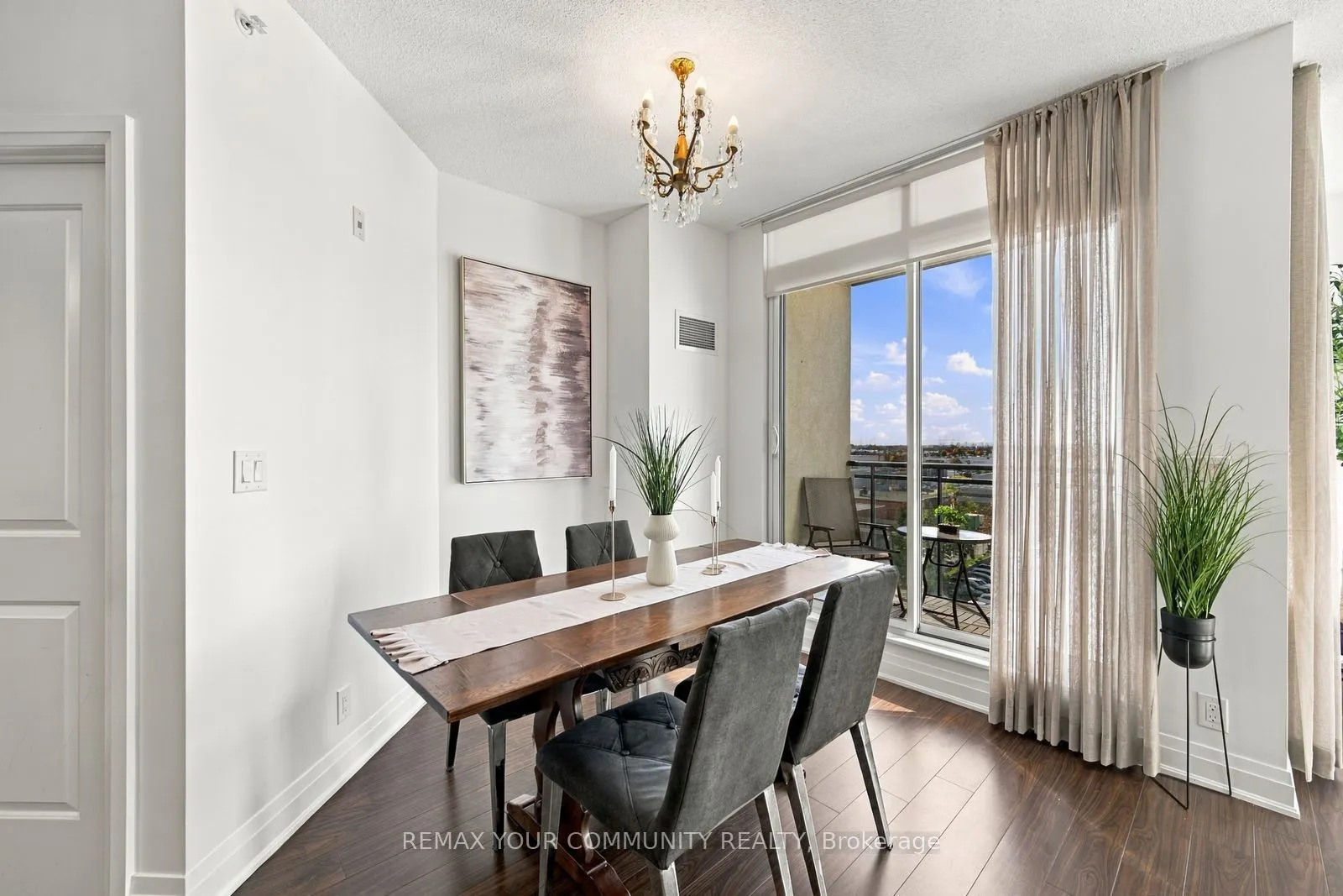 24 Woodstream Boulevard #702