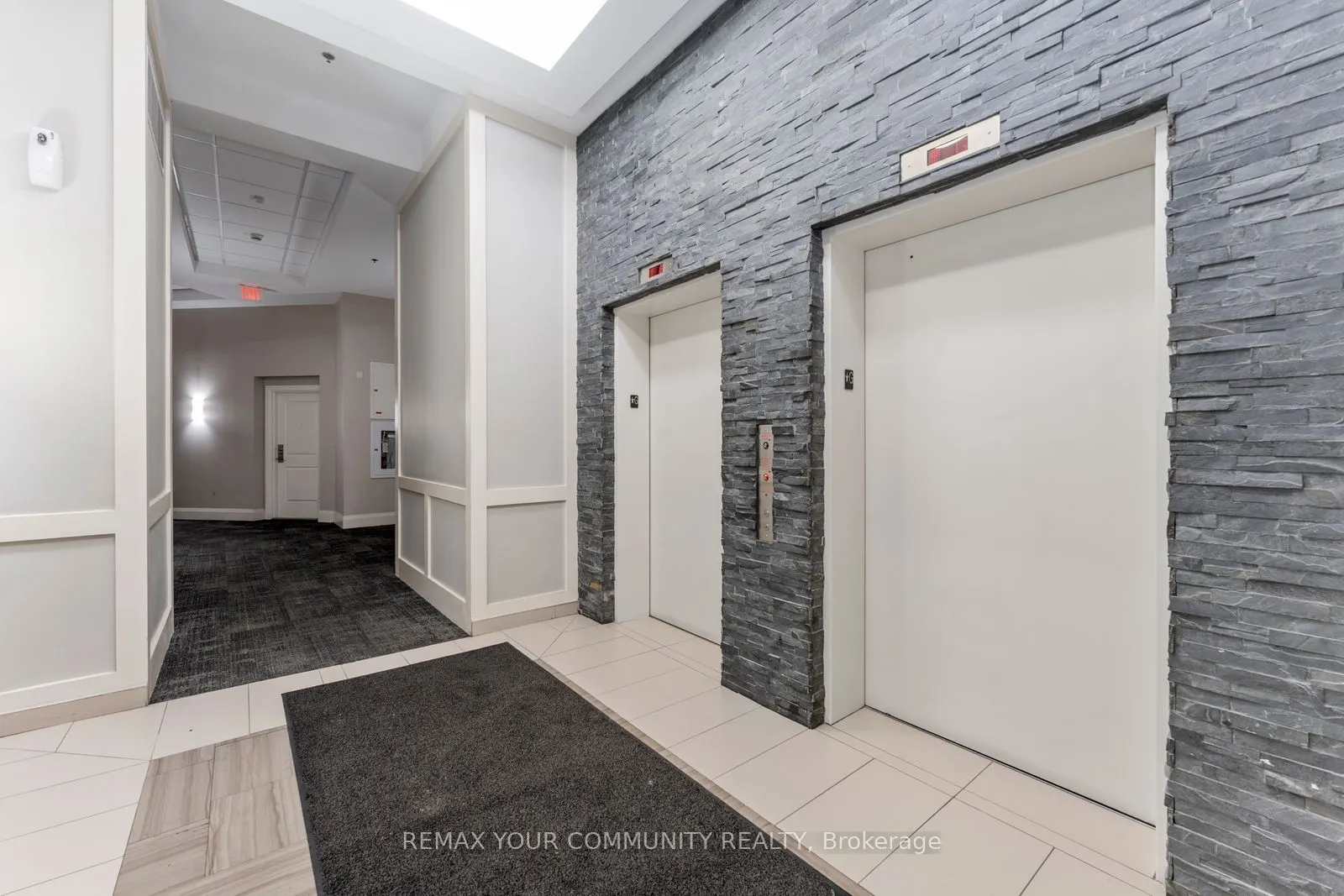 24 Woodstream Boulevard #702