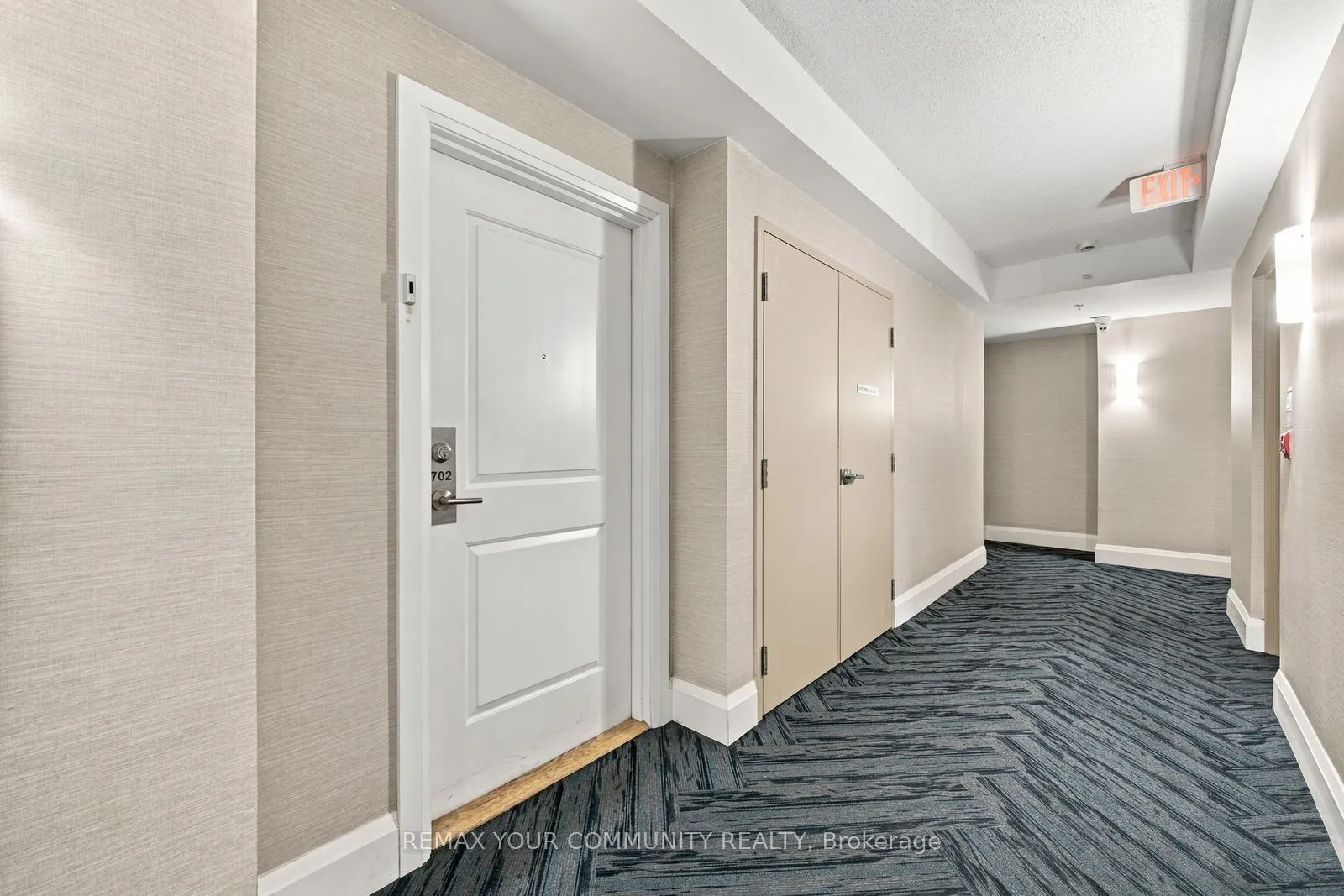 24 Woodstream Boulevard #702