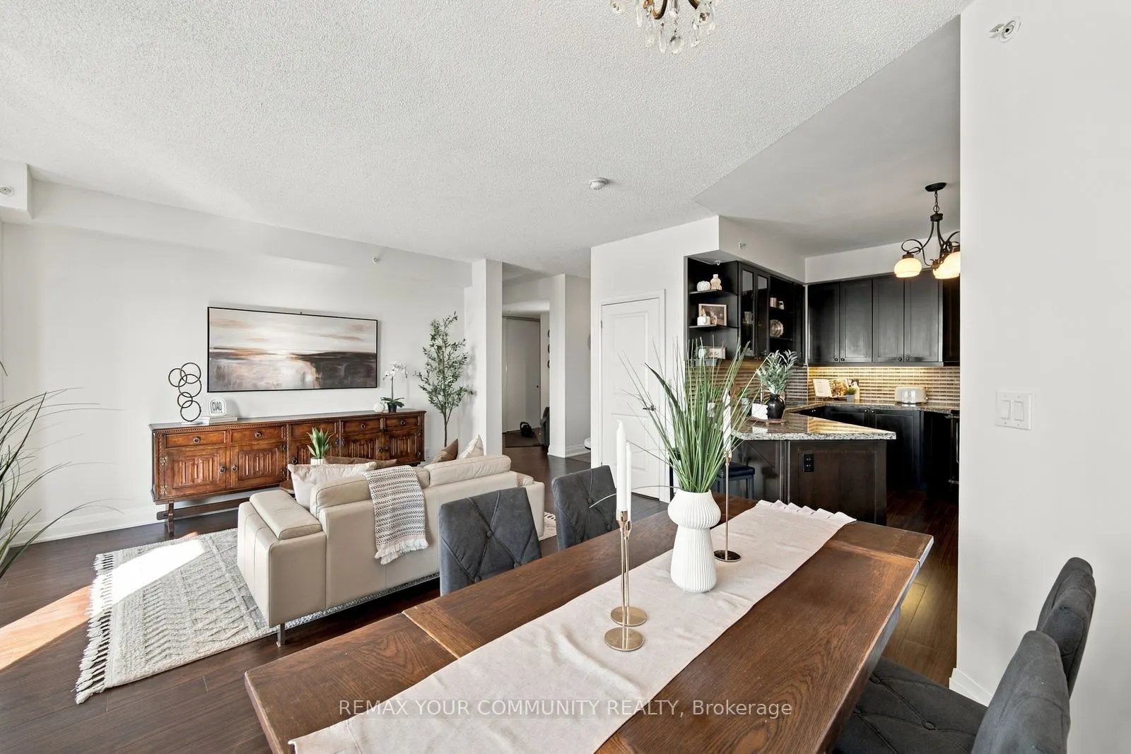 24 Woodstream Boulevard #702