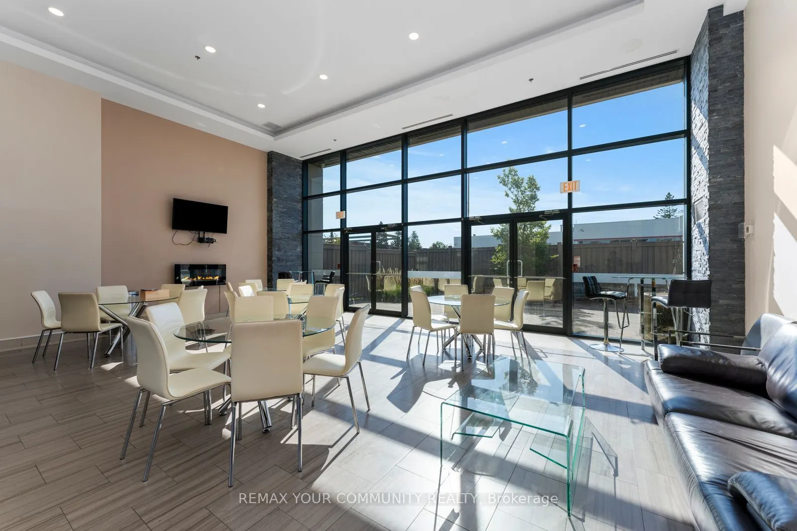 24 Woodstream Boulevard #702