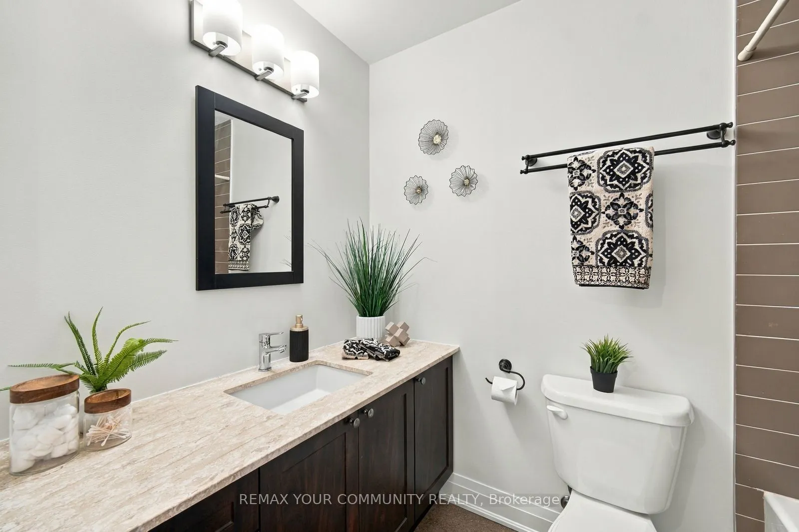 24 Woodstream Boulevard #702