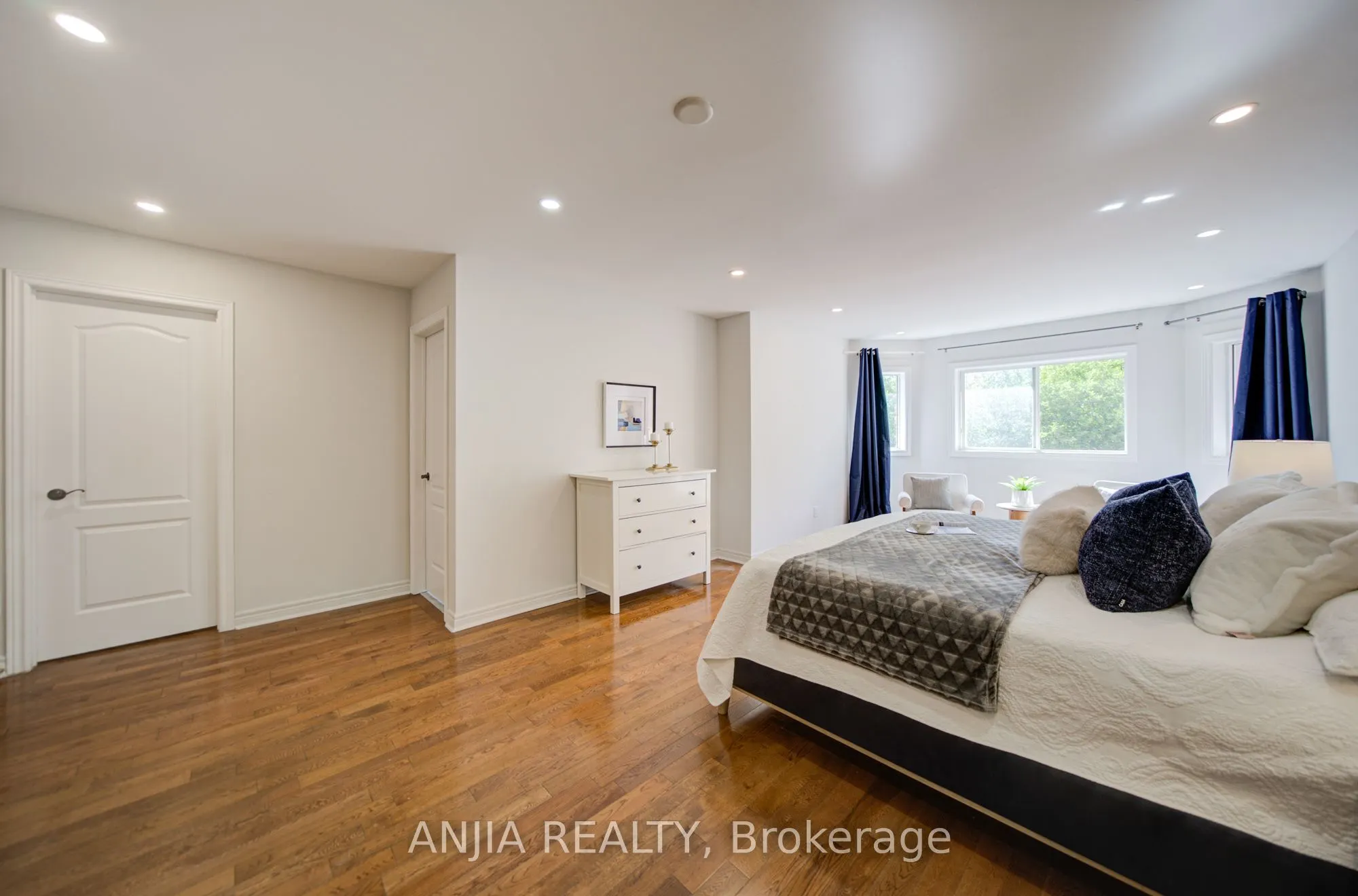 132 Estate Garden Drive