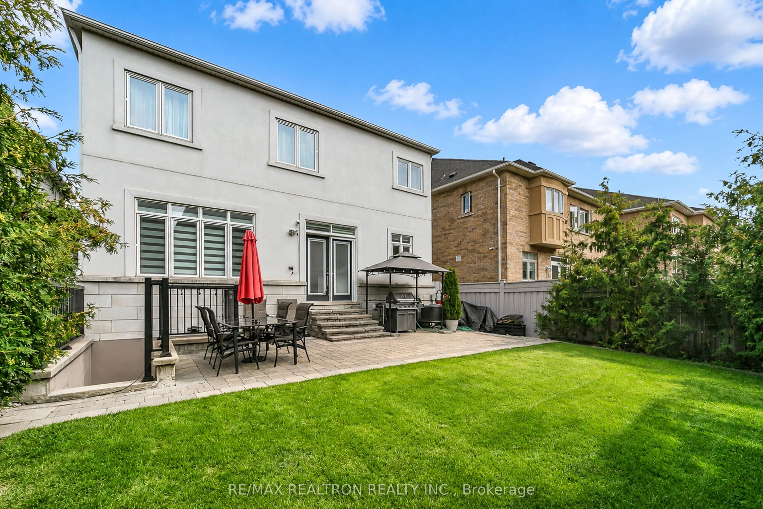 20 Rock Elm Court