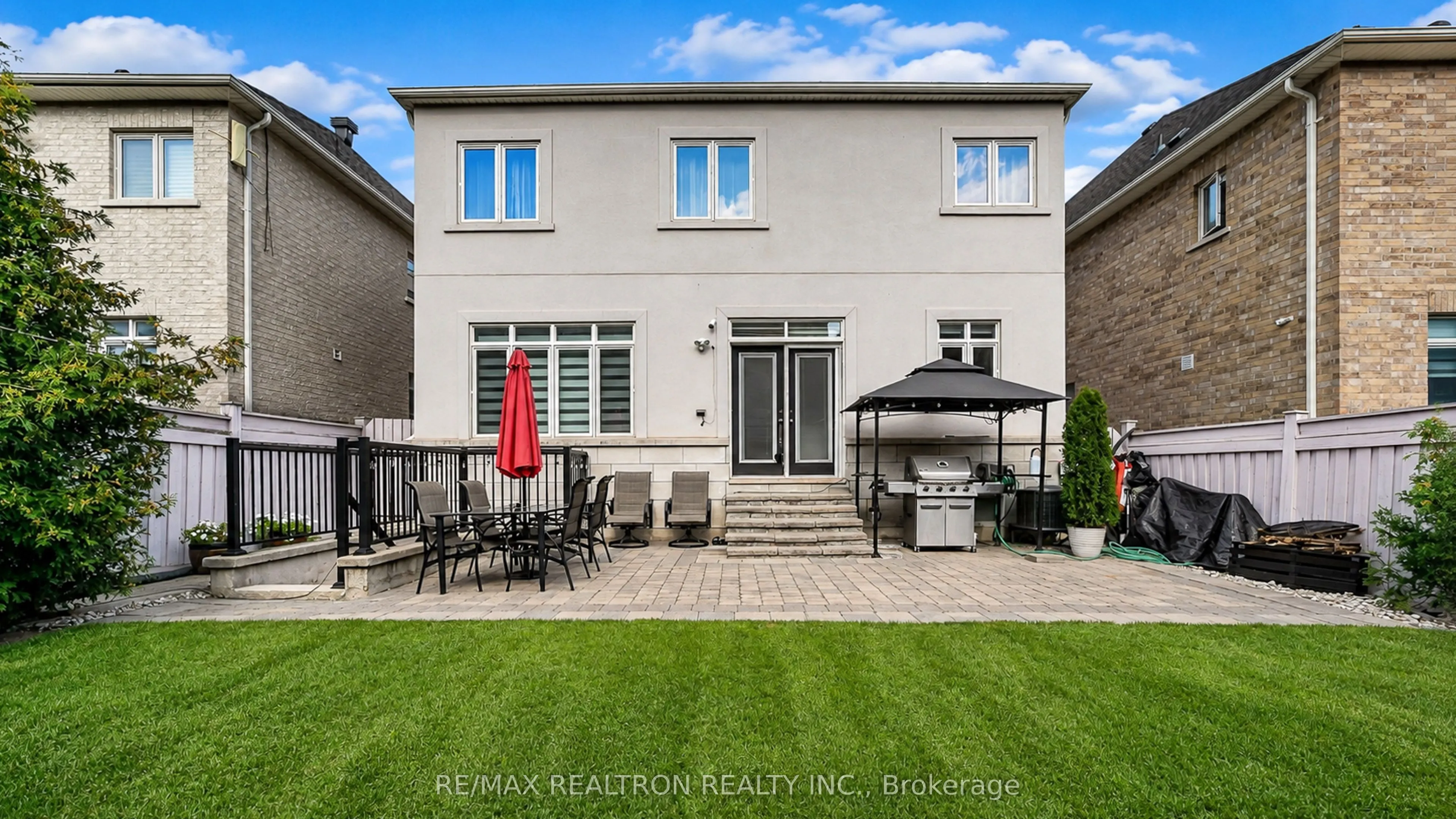 20 Rock Elm Court