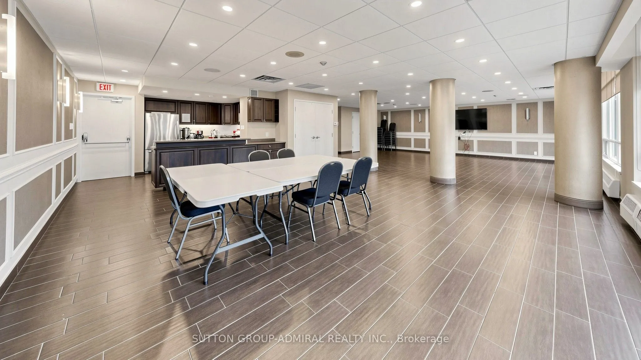 120 Promenade Circle #1001