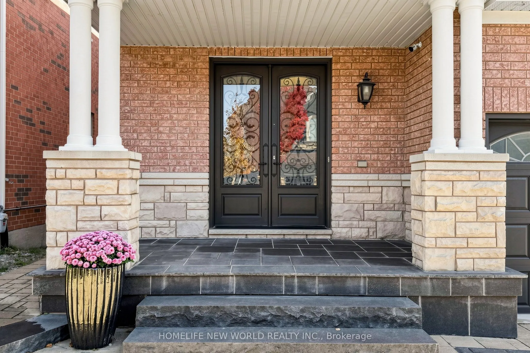 19 Featherwood Drive