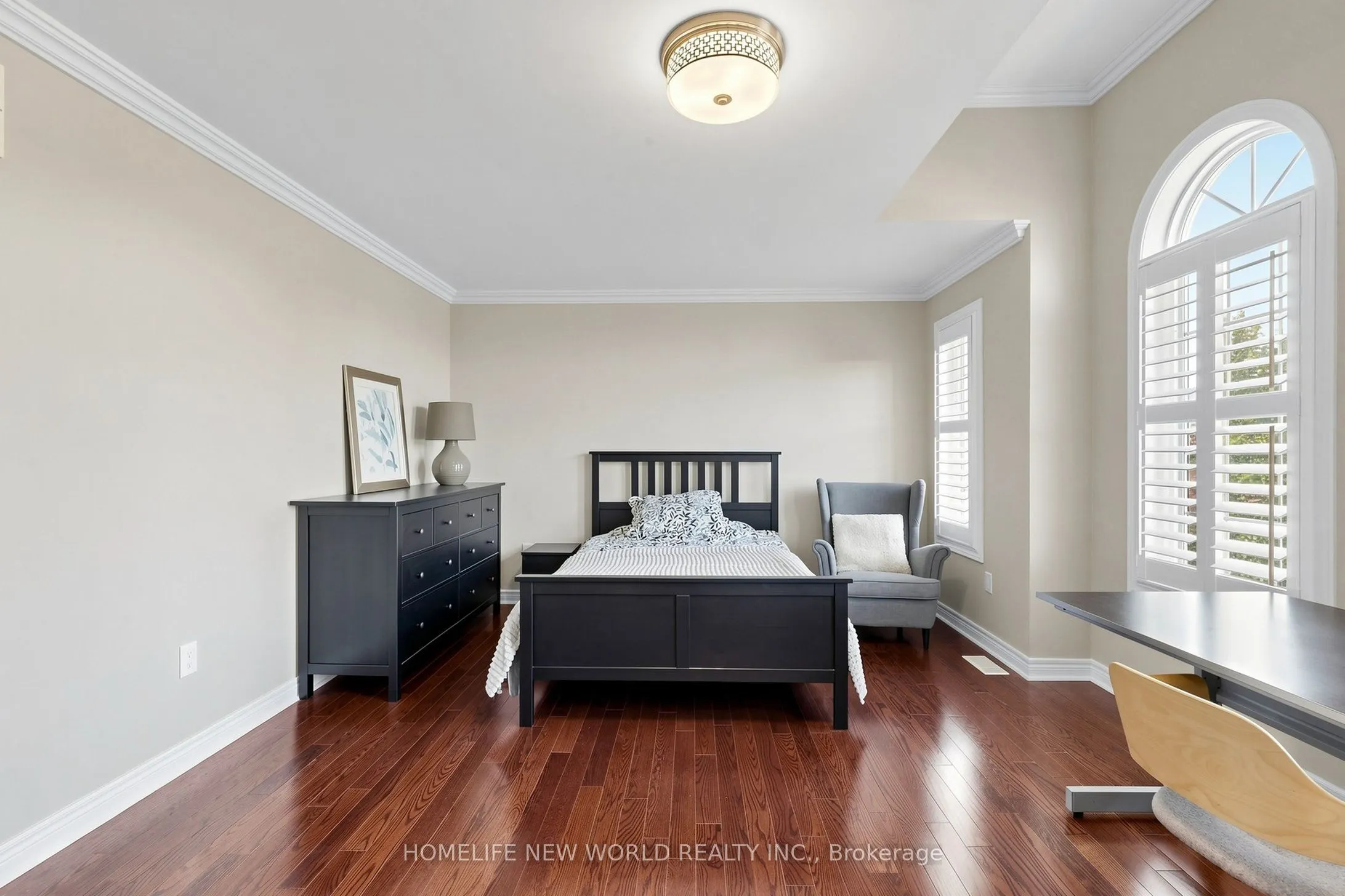 19 Featherwood Drive