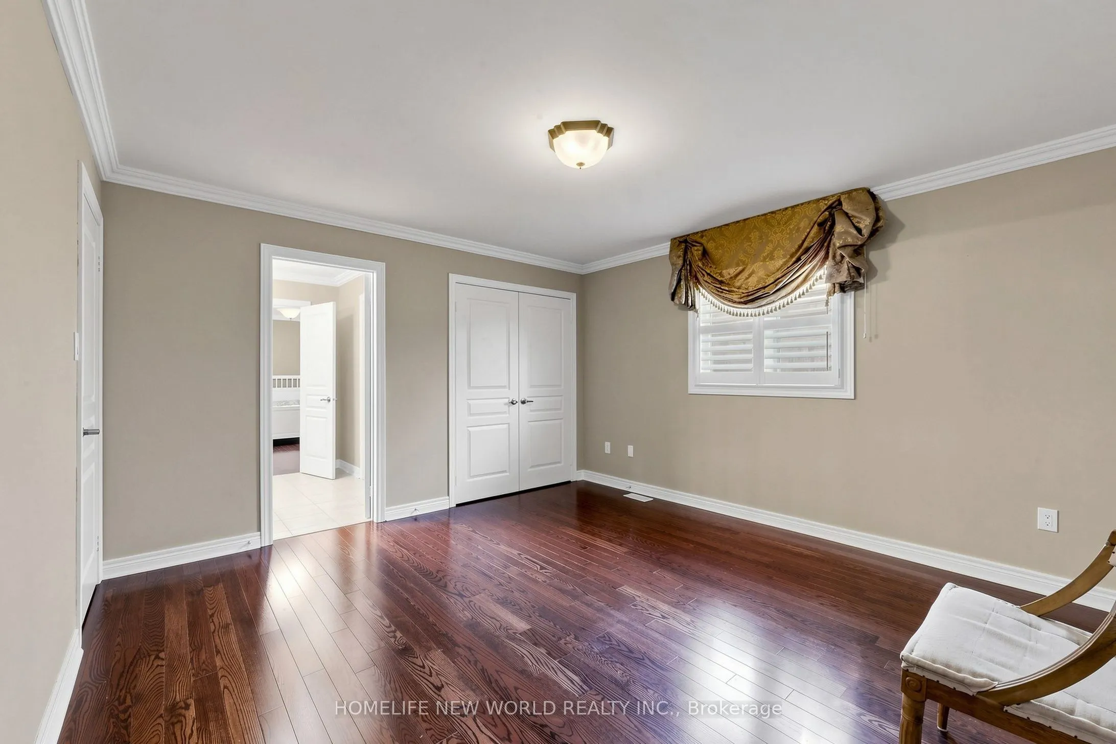 19 Featherwood Drive