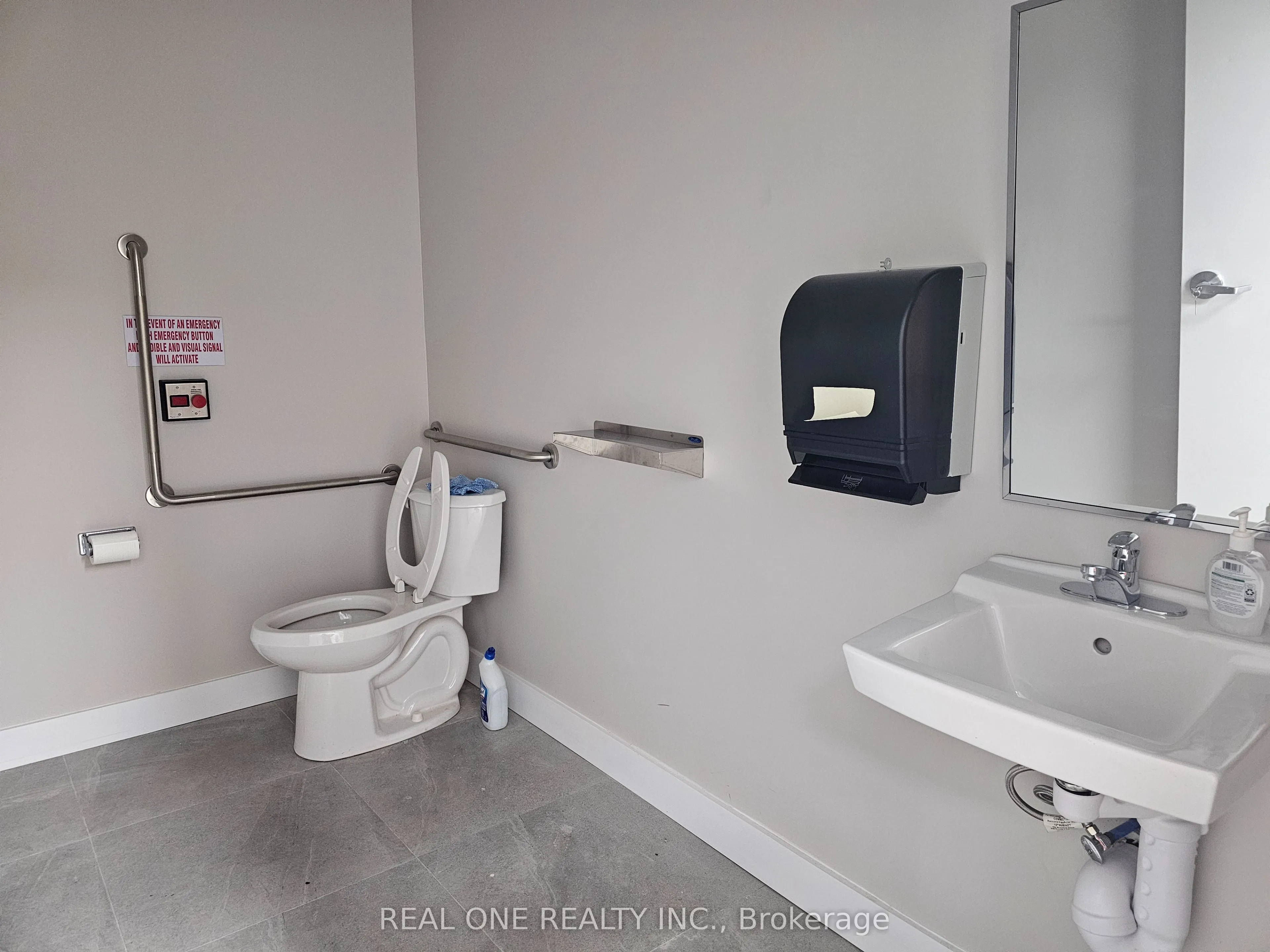 45 Eric T Smith Way #18