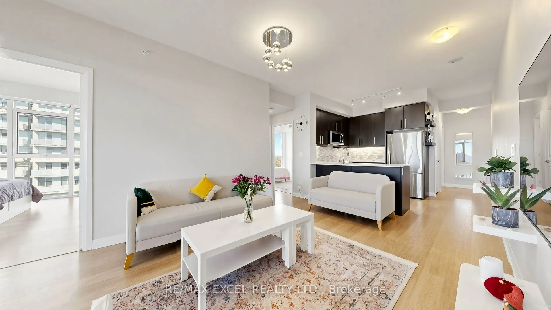 55 Oneida Crescent #1208