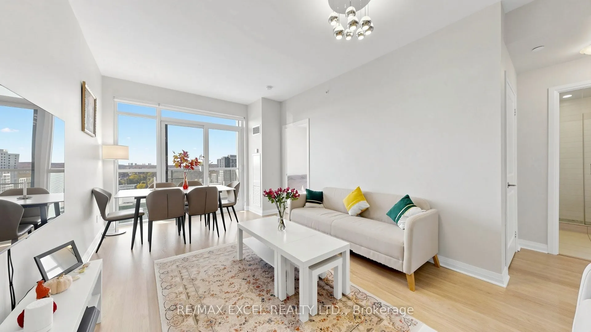 55 Oneida Crescent #1208