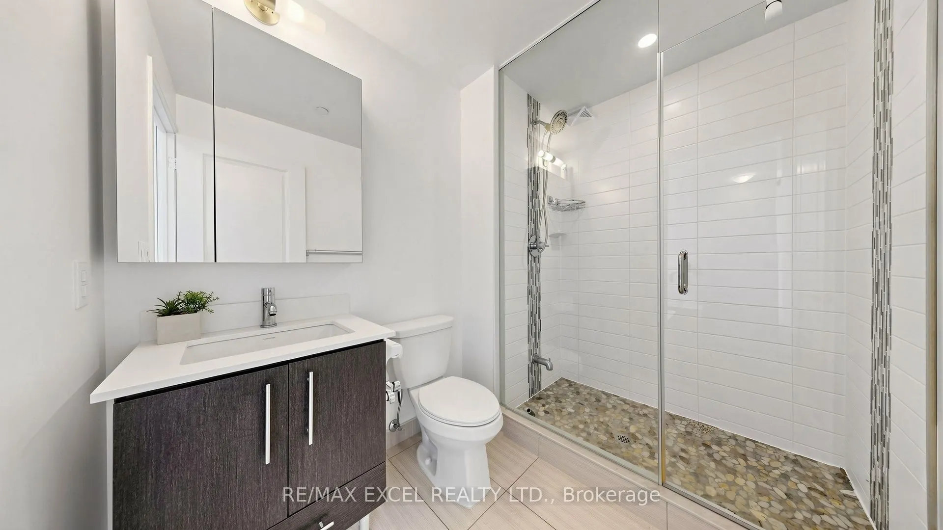 55 Oneida Crescent #1208