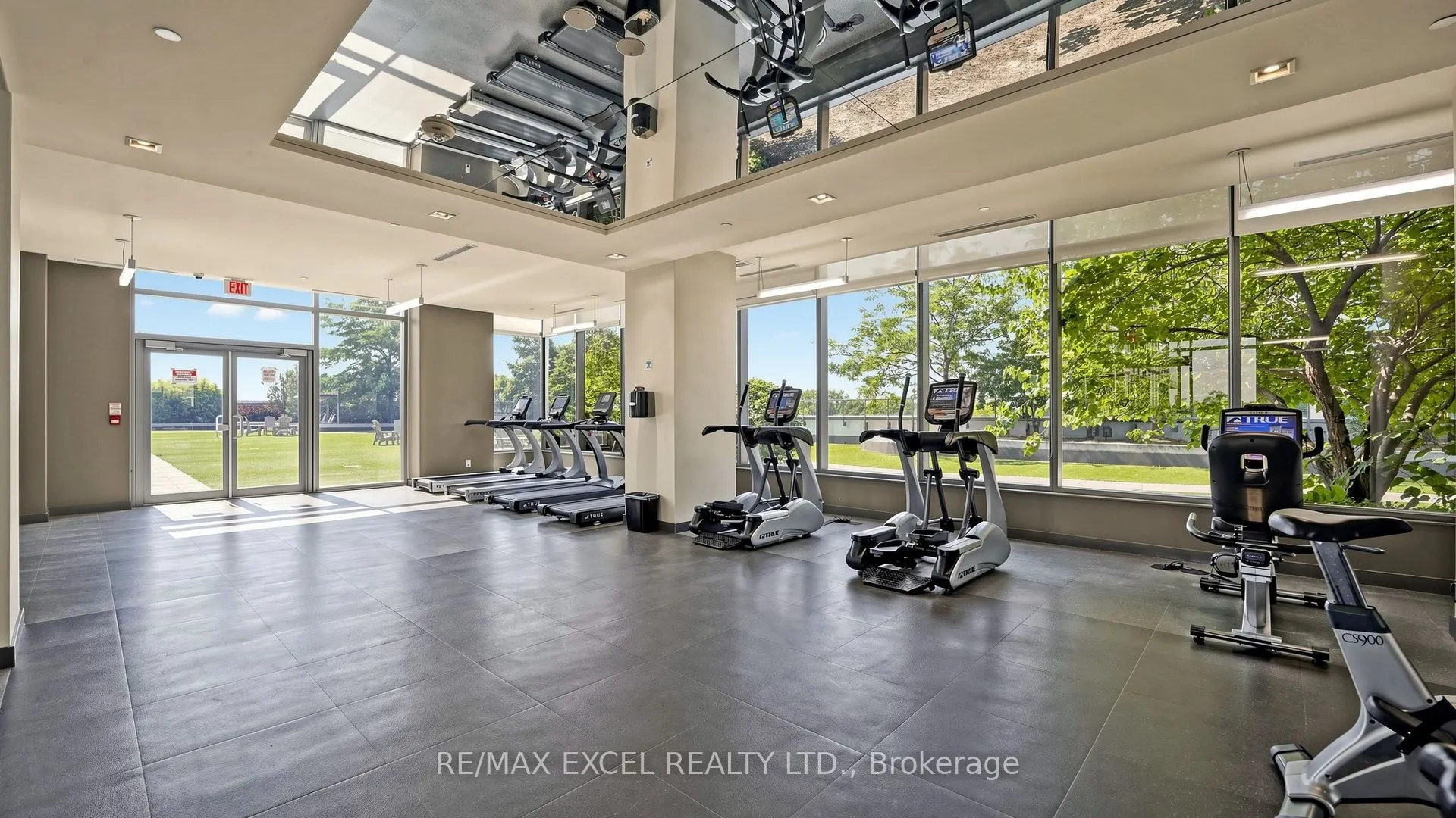 55 Oneida Crescent #1208
