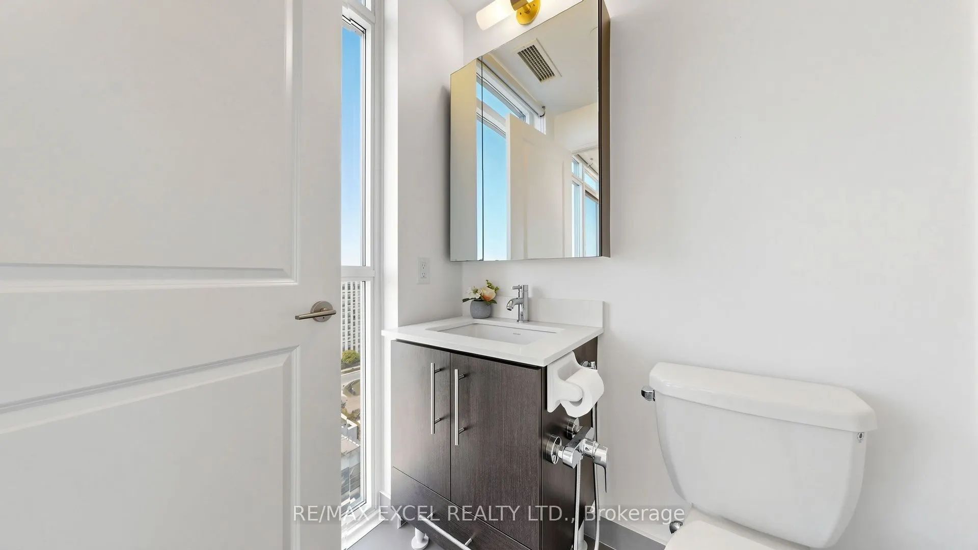 55 Oneida Crescent #1208