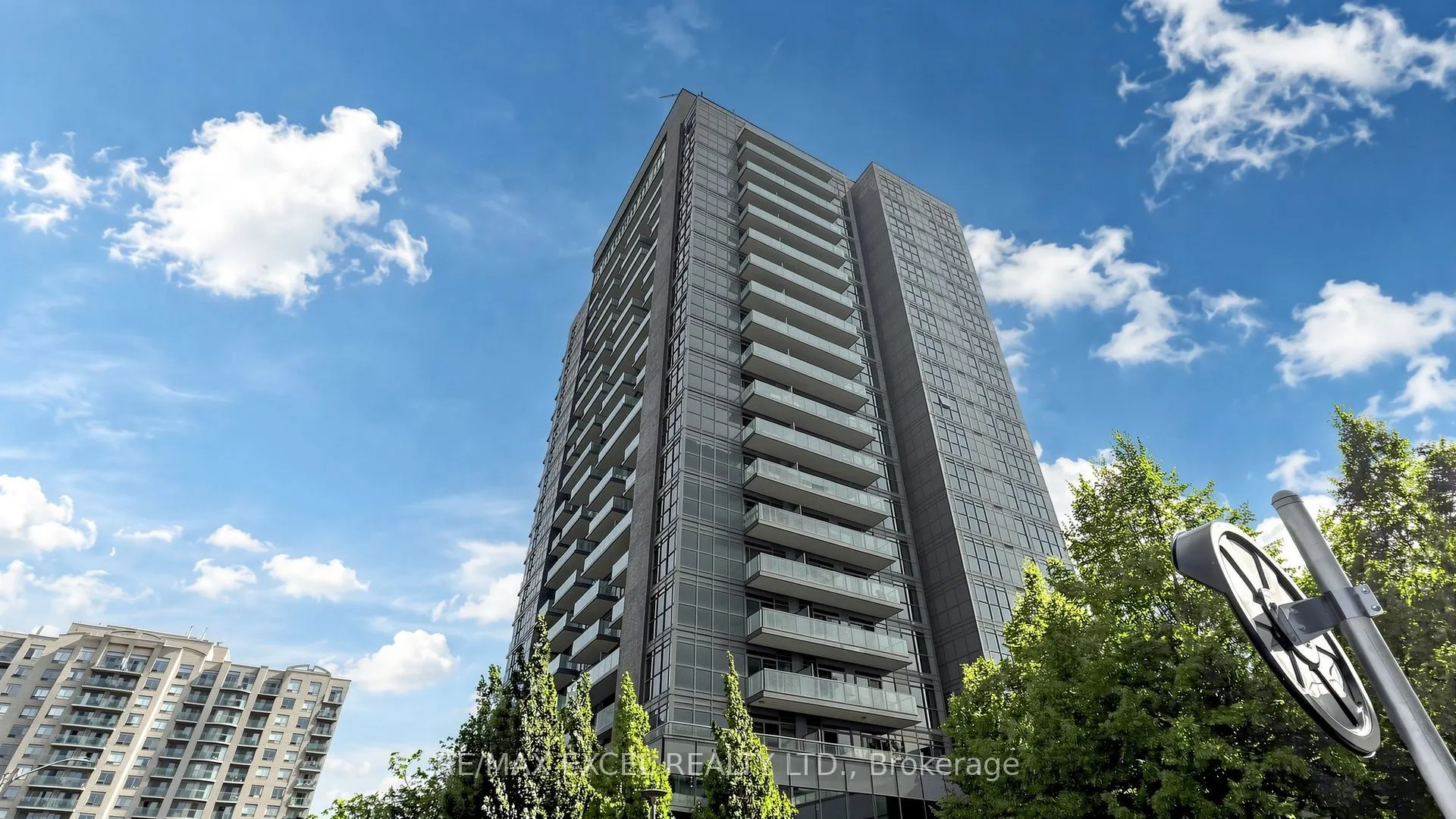 55 Oneida Crescent #1208