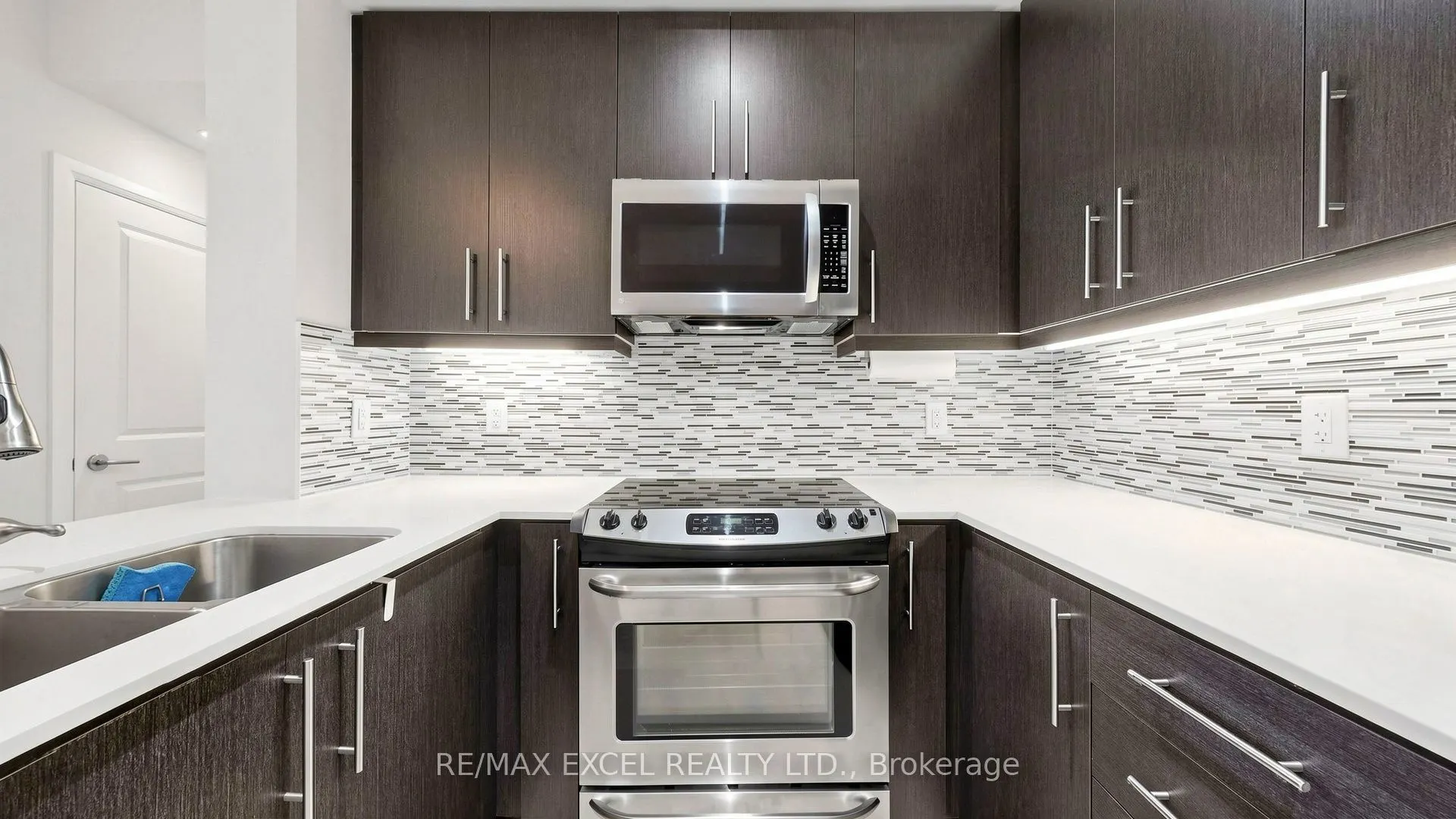 55 Oneida Crescent #1208