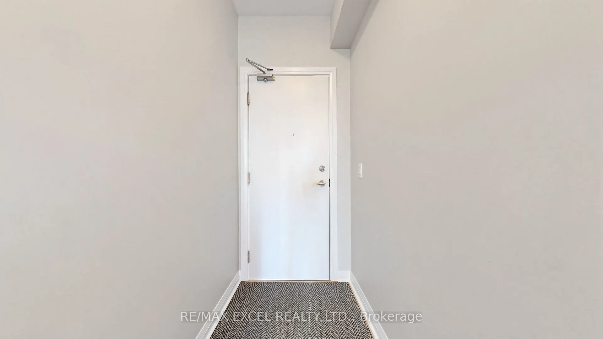 55 Oneida Crescent #1208