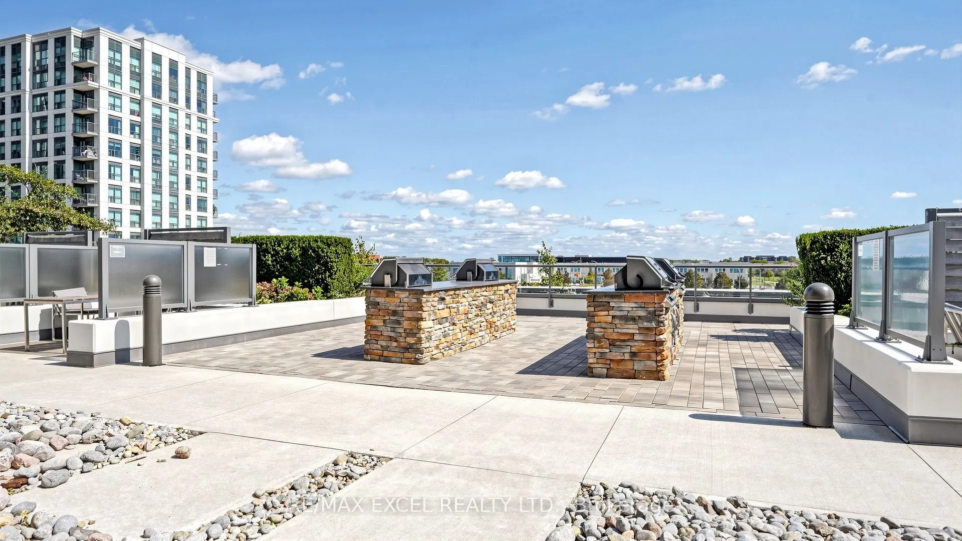 55 Oneida Crescent #1208