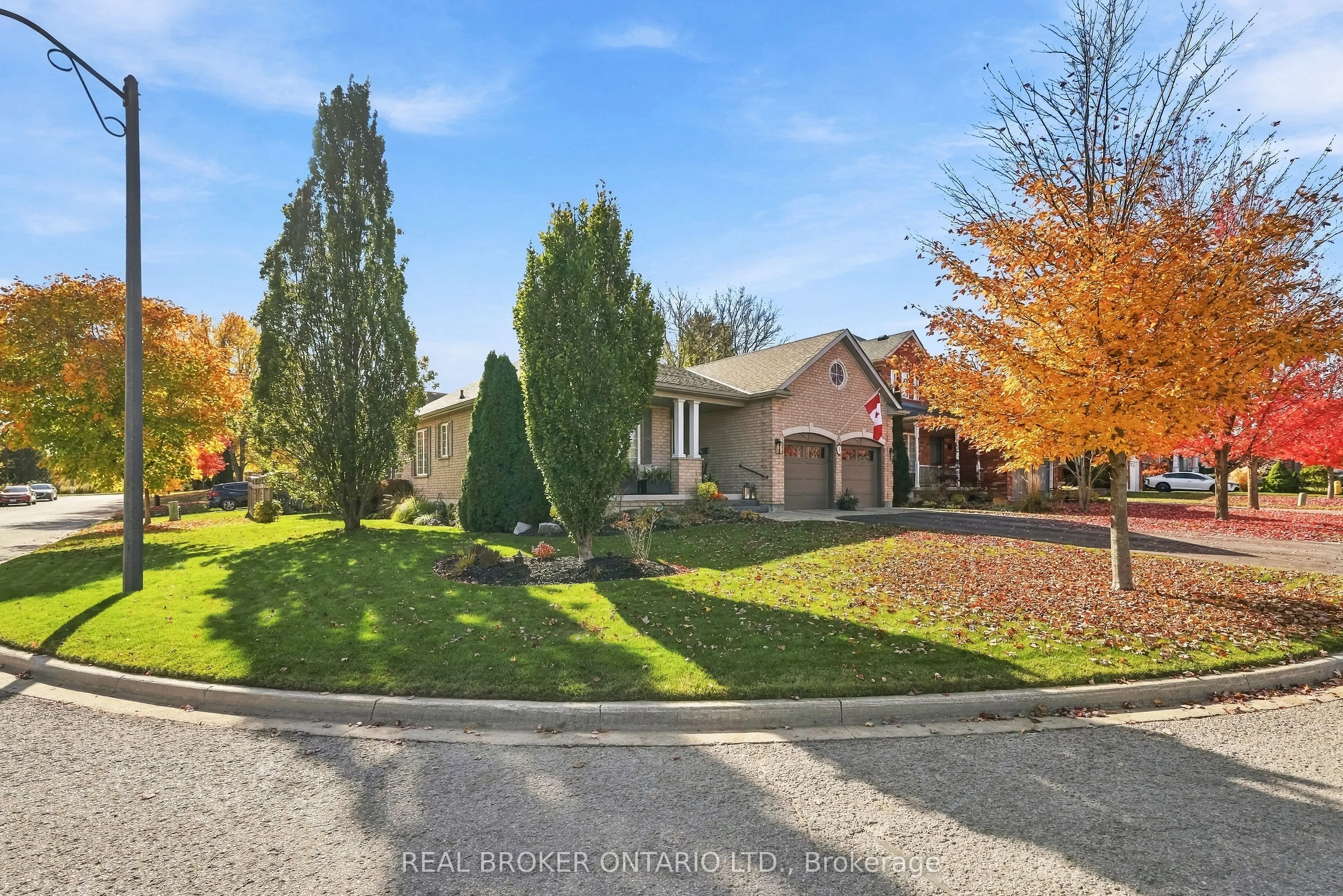 8 Ash Green Lane